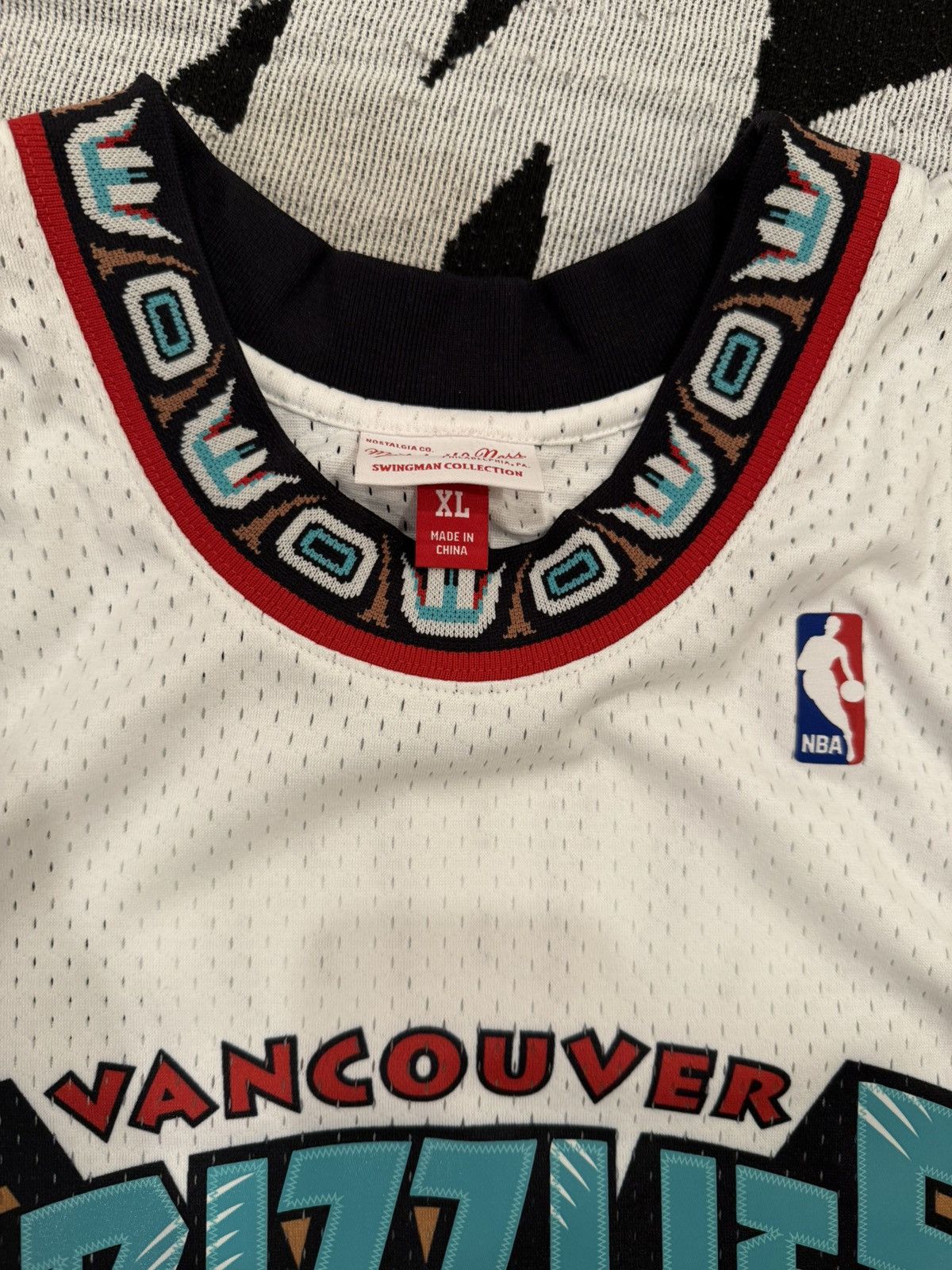 Mitchell & Ness Mitchell & Ness Mike Bibby Jersey XL Grizzlies Size US XL / EU 56 / 4 - 2 Thumbnail