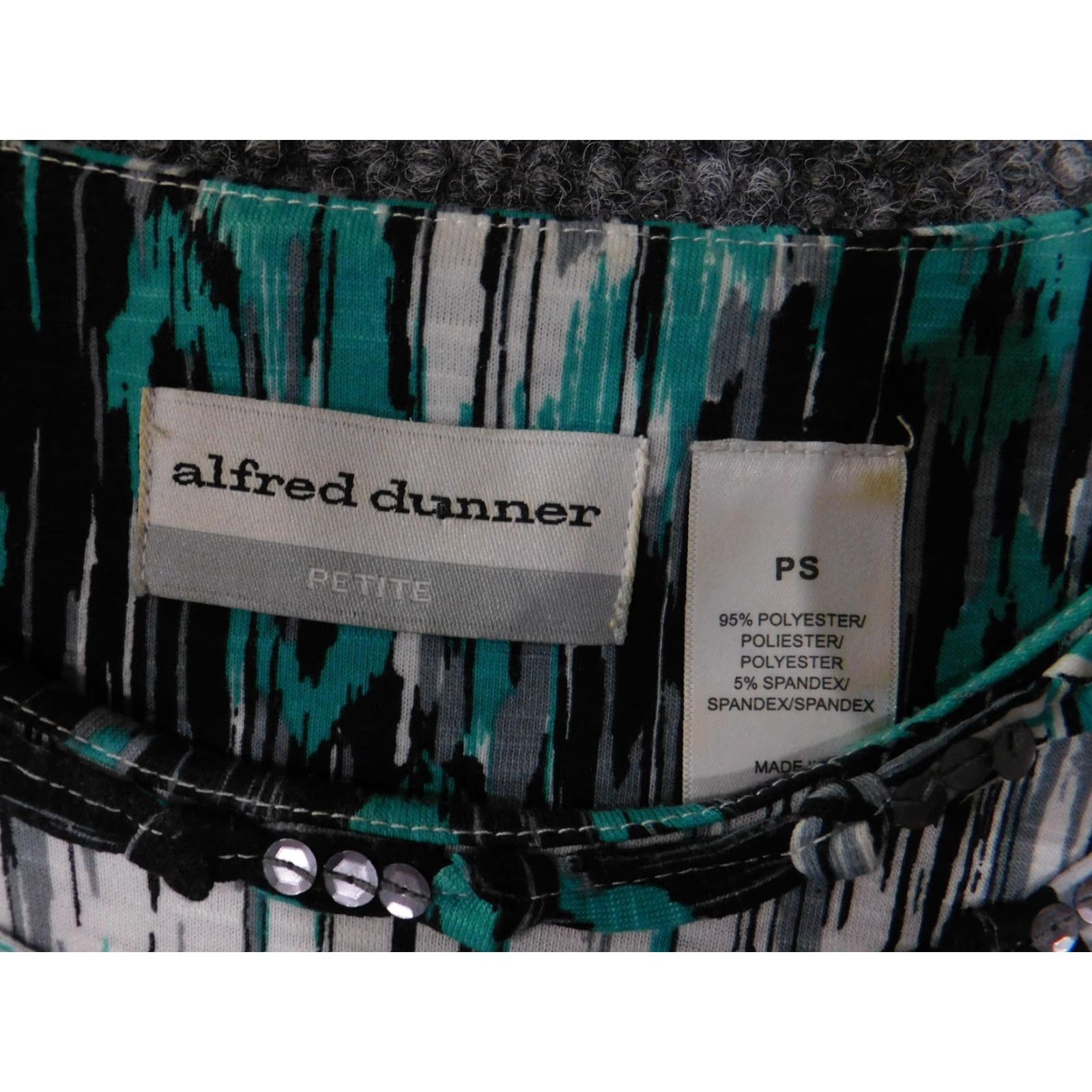 Vintage VINTAGE Alfred Dunner Shirt Womens Petite Small Teal Black White Ikat 3/4 Sleeve Beaded Sequin Pullover Knit Blouse Womens PS Petite Small Size S / US 4 / IT 40 - 5 Thumbnail