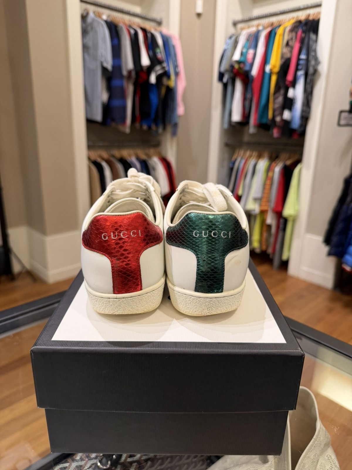 Gucci Gucci Ace Low Sneaker - Embroidered Bee Size US 5.5 / IT 35.5 - 6 Thumbnail