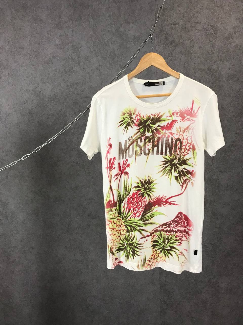 Designer Love Moschino luxury art designer tee Size US S / EU 44-46 / 1 - 1 Thumbnail