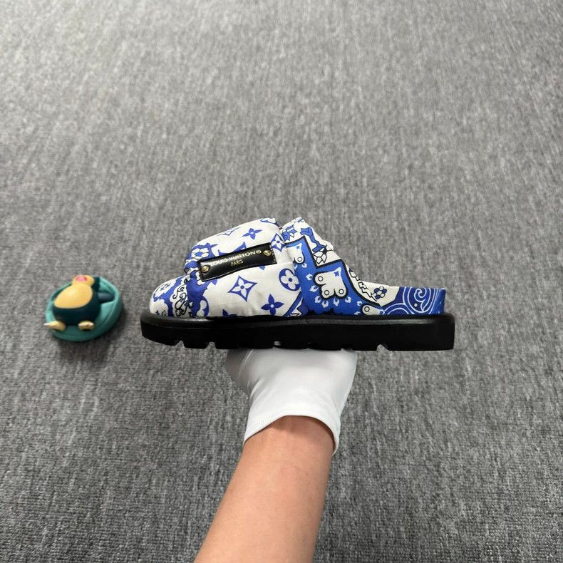 Louis Vuitton Louis Vuitton Logo Print Slide Sandals -2505 Size US 5 / IT 35 - 8 Thumbnail