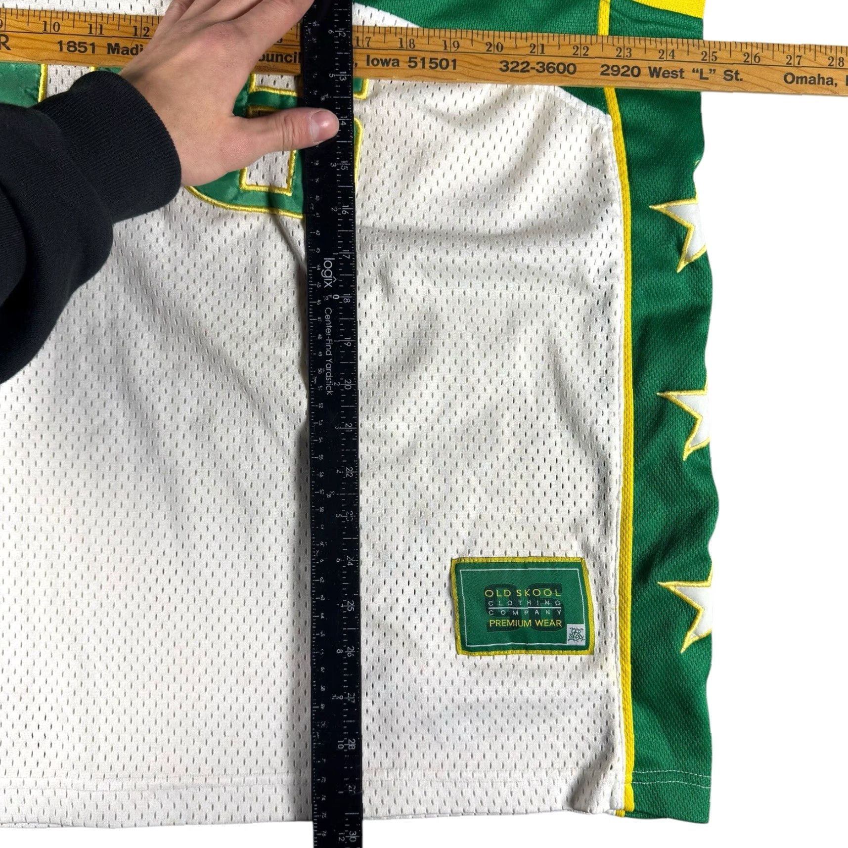 Vintage VINTAGE Old Skool 96 Basketball Jersey Men's XL Seattle Supersonics Oakland A's Shirt Adult XL Green Embroidered 50 in Chest Sports Baseball Mens Size US XL / EU 56 / 4 - 7 Thumbnail
