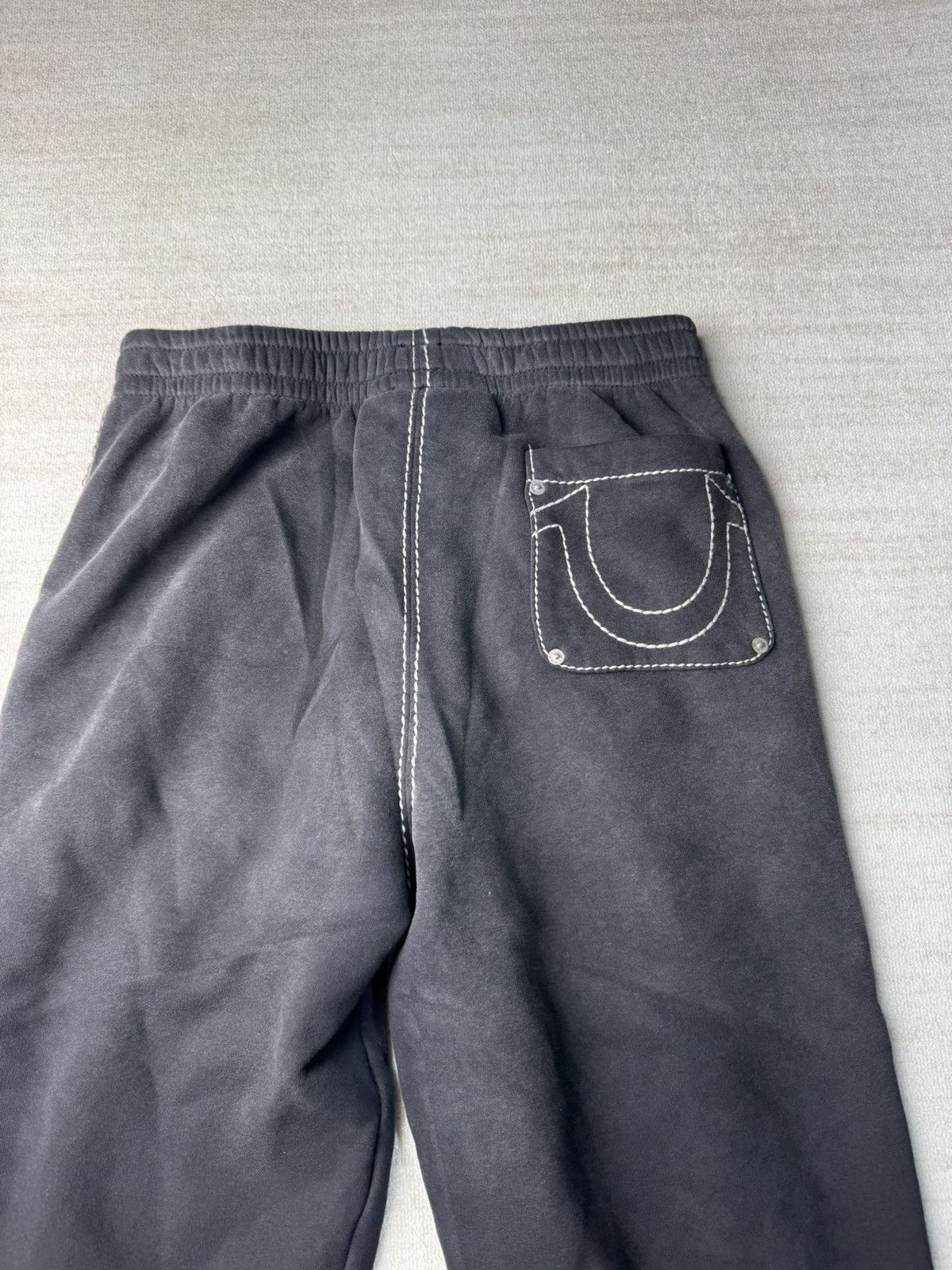 Supreme × True Religion Supreme true religion sweatpants Size US 30 / EU 46 - 9 Thumbnail