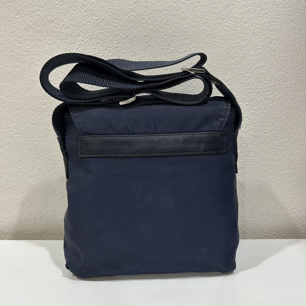 Prada AUTHENTIC PRADA VITELLO TRIMMED TESSUTO DOUBLE BUCKLE BAG Size ONE SIZE - 6 Thumbnail