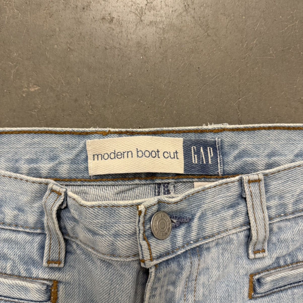 Gap GAP Modern Bootcut Jeans Light Wash Denim Vintage Y2K 2000s Size 30" / US 8 / IT 44 - 2 Thumbnail