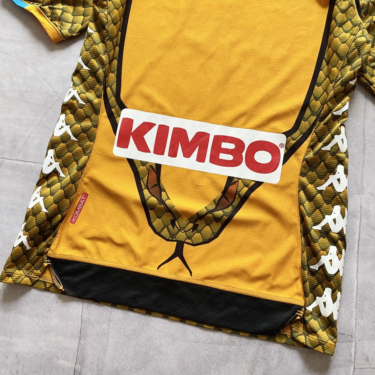 Vintage Kappa Napoli 2018-2019 Kombat Gara Goalkeeper T-shirt Jersey Size US L / EU 52-54 / 3 - 9 Thumbnail
