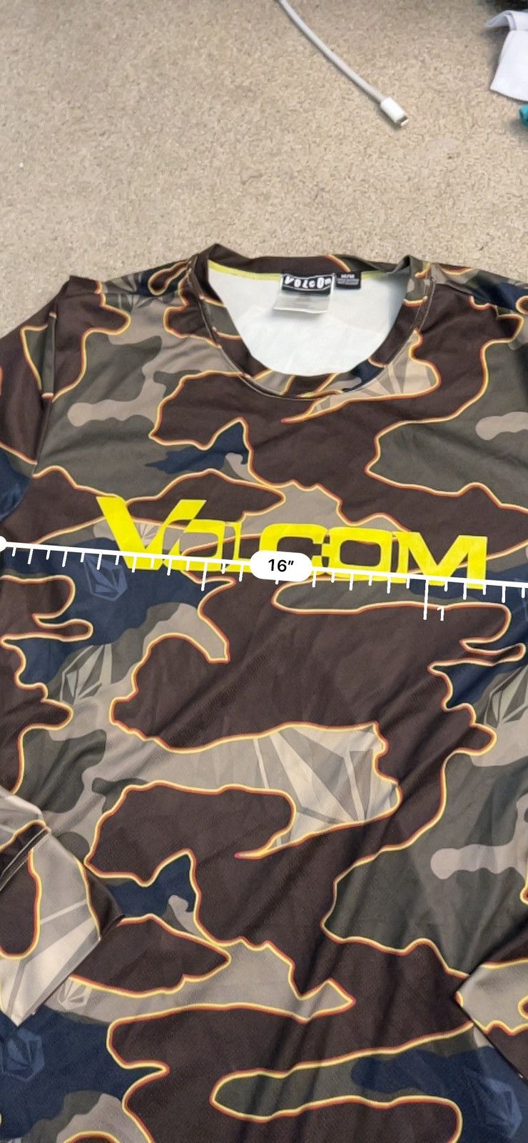 The GV Gallery × Volcom Insane volcom aop camo performance long sleeve Size US M / EU 48-50 / 2 - 5 Thumbnail