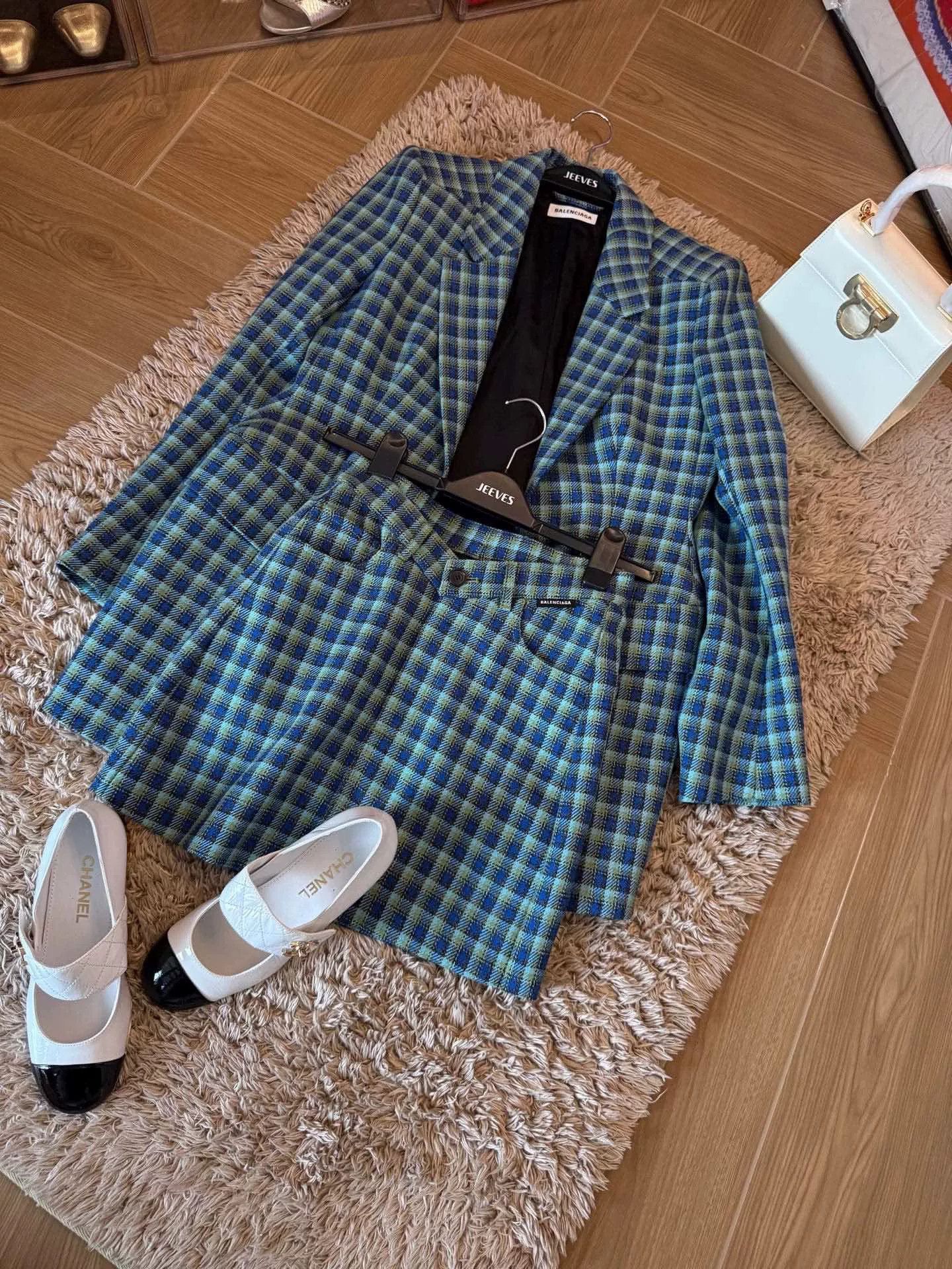 Balenciaga Balenciaga Wool Plaid Suit Size S / US 4 / IT 40 - 1 Thumbnail