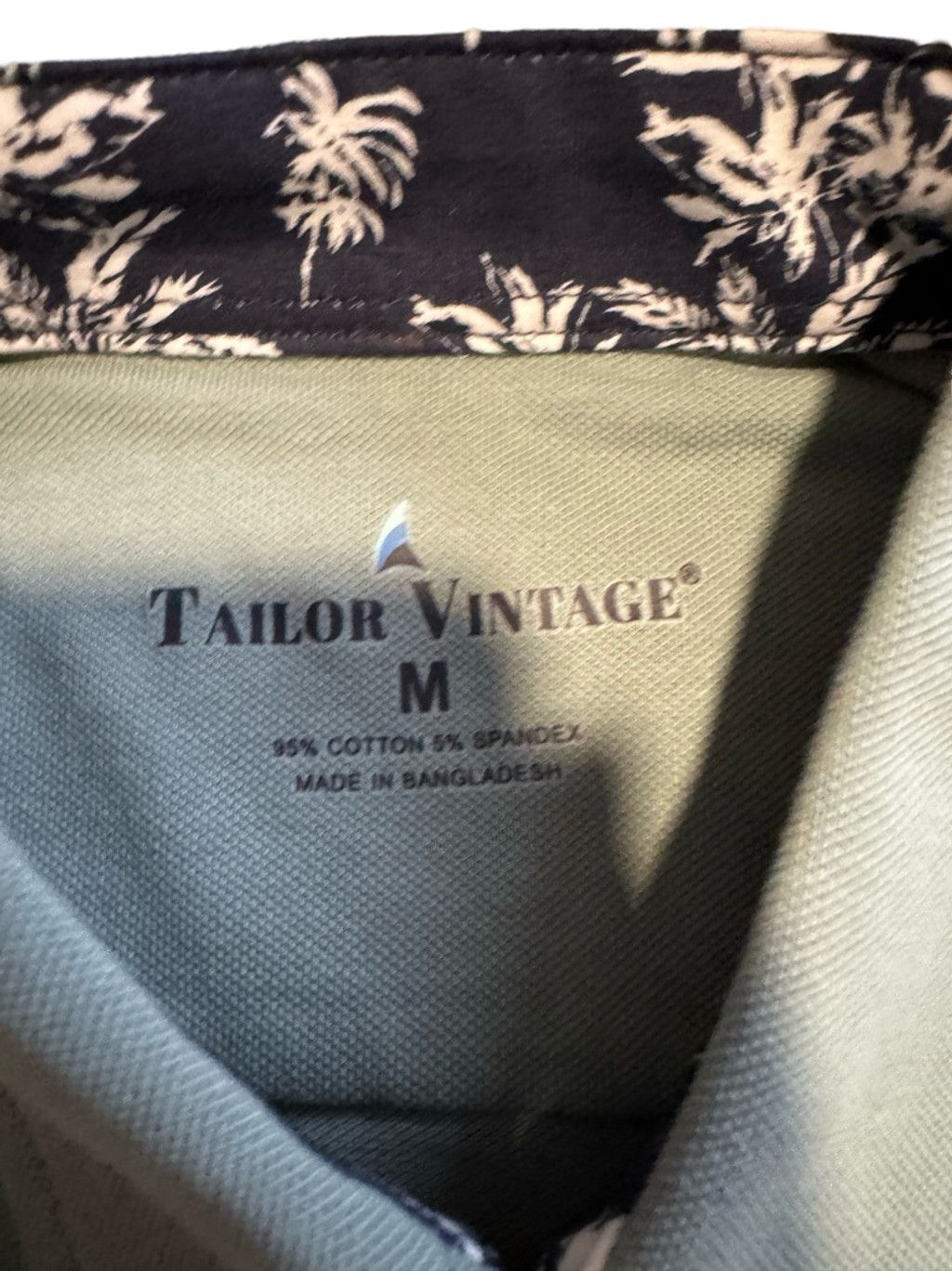 TaylorMade Taylor Vintage Men's Sage Green Button-Up Shirt, Med, NWT Size US M / EU 48-50 / 2 - 4 Thumbnail