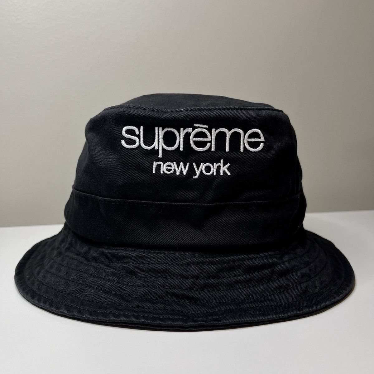 image of Supreme Chino Twill Crusher M/l in Black, Men's