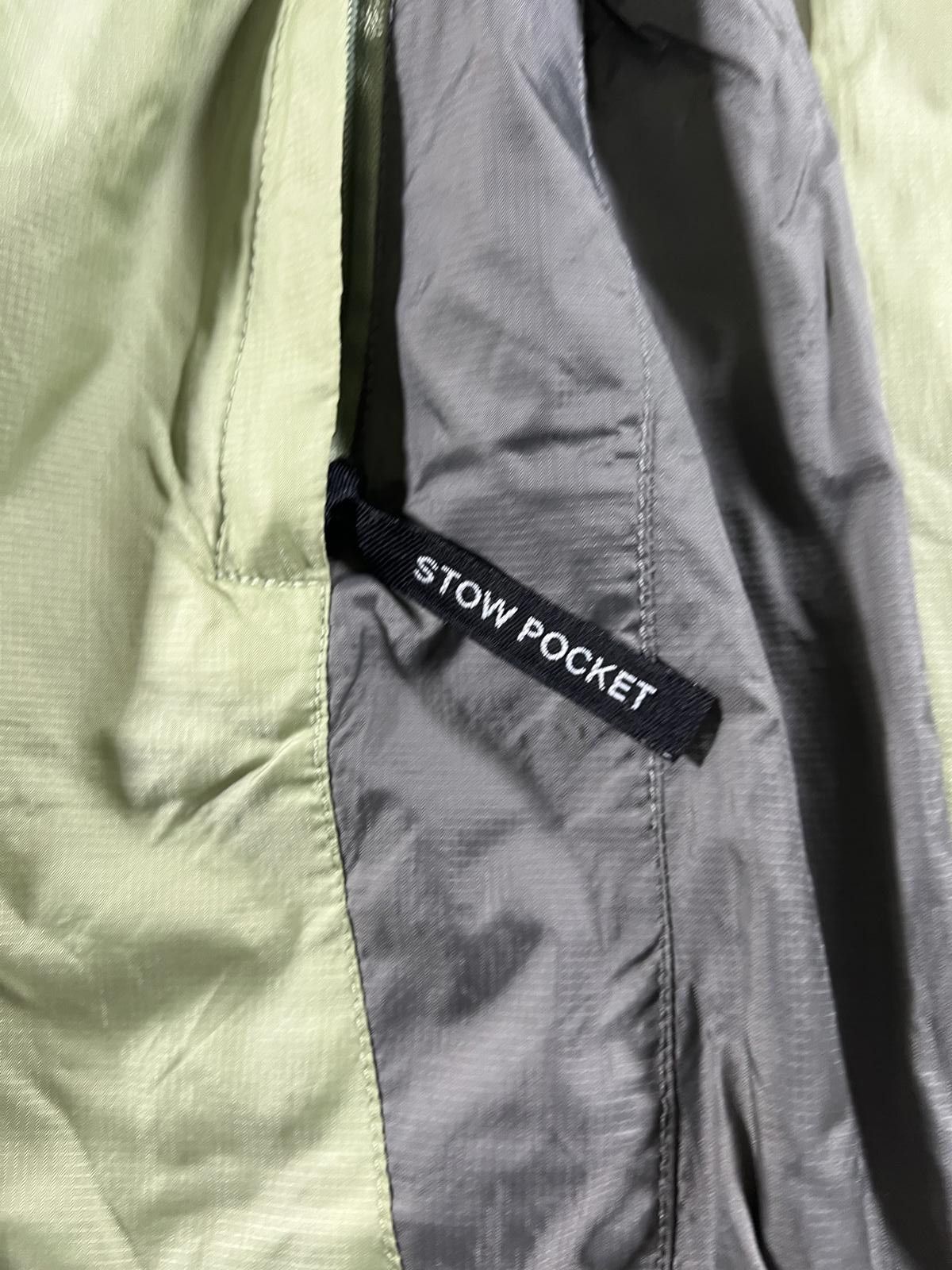 The North Face The North Face Women's Lightweight Nylon Jacket Size L Size L / US 10 / IT 46 - 6 Thumbnail