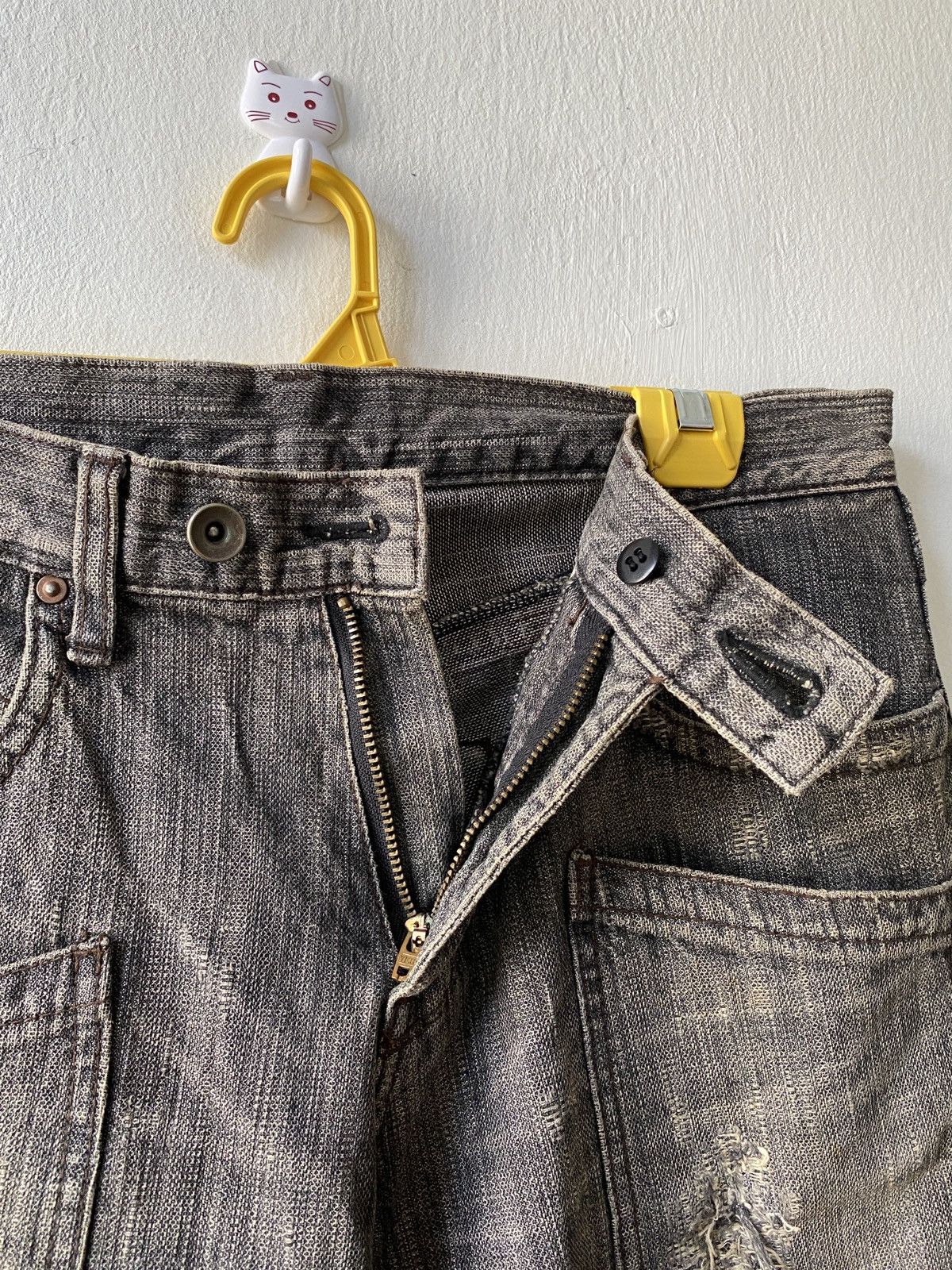 ABAHOUSE × Japanese Brand Japanese Brand Abahouse Distressed Denim Size US 31 - 8 Thumbnail
