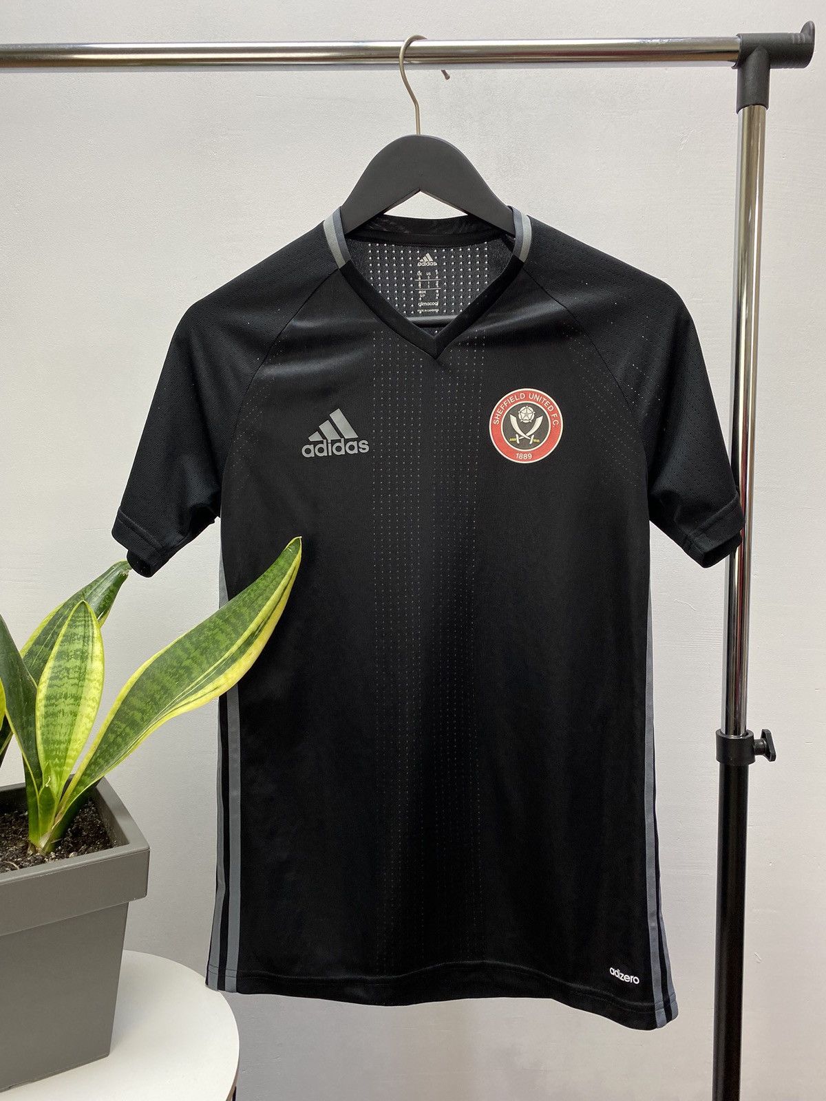 Puma × Vintage Adidas Sheffield United Training Soccer Jersey Football Size US S / EU 44-46 / 1 - 1 Thumbnail