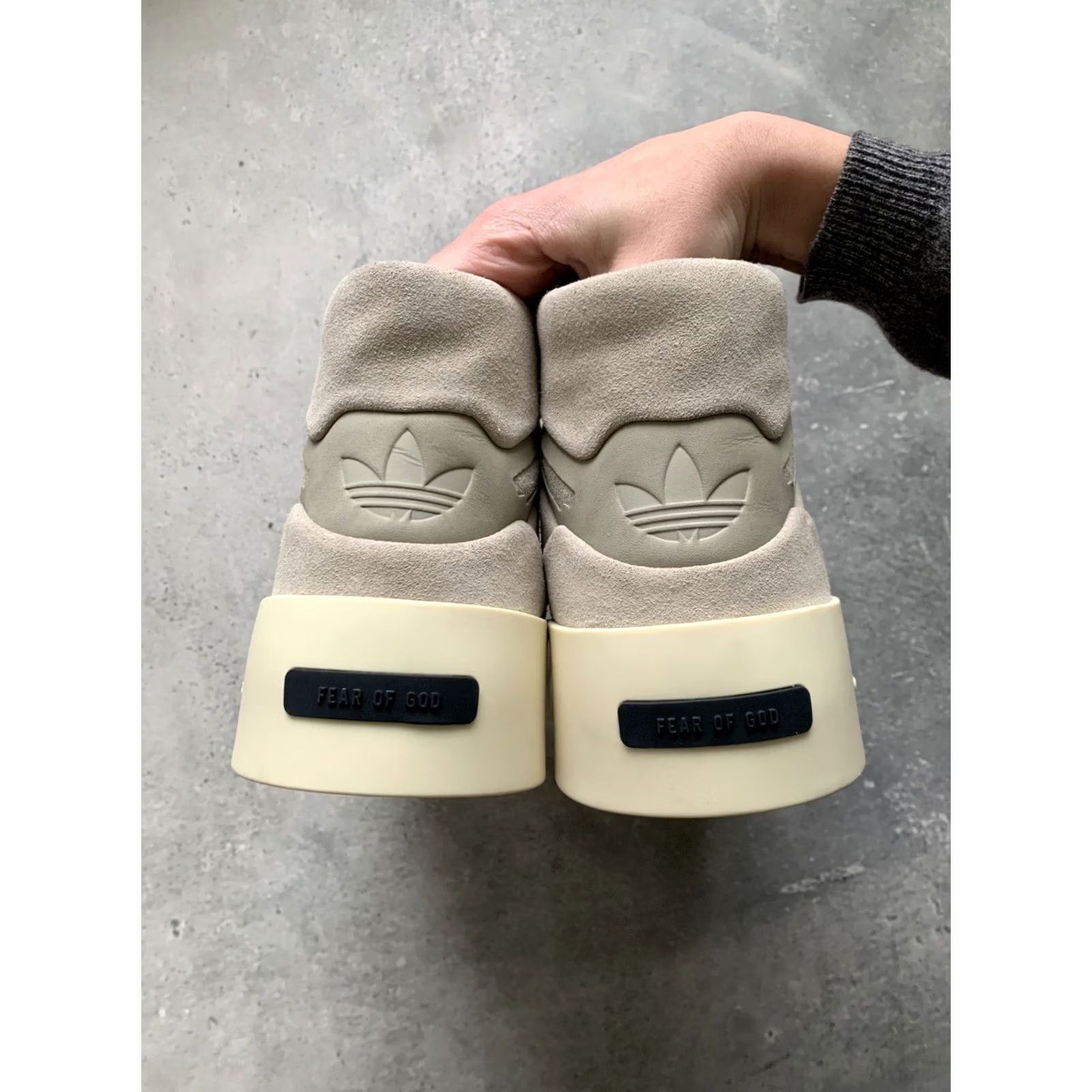 Adidas ADIDAS x FEAR OF GOD ATHLETICS 86 HIGH SNEAKER US 9.5 UK 9 EU 43 1/3 Beige Men Sneaker Athletic Suede 2023 Fear of God Basketball Mid Top Shoes Size US 9 / EU 42 - 5 Thumbnail