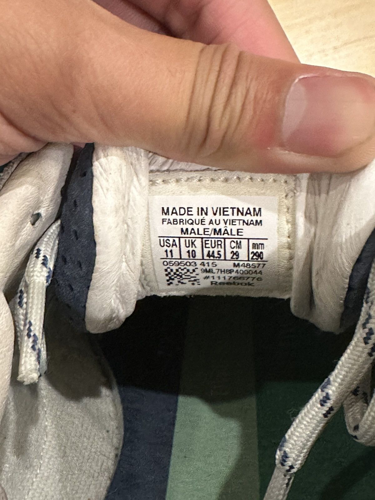Reebok Reebok Ventilator x Sneaker Politics 3-Lakes - Size 11 Size US 11 / EU 44 - 7 Thumbnail