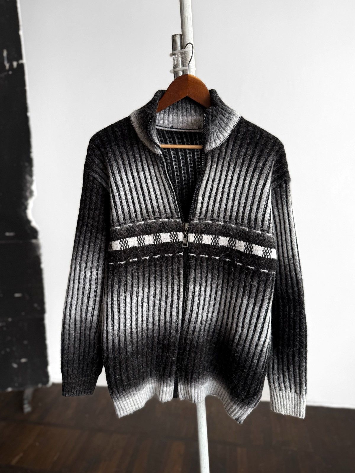 Other Vintage Mens Knit Sweater Wool Acrylic Zip Neck Ribbed Retro Size US M / EU 48-50 / 2 - 1 Thumbnail