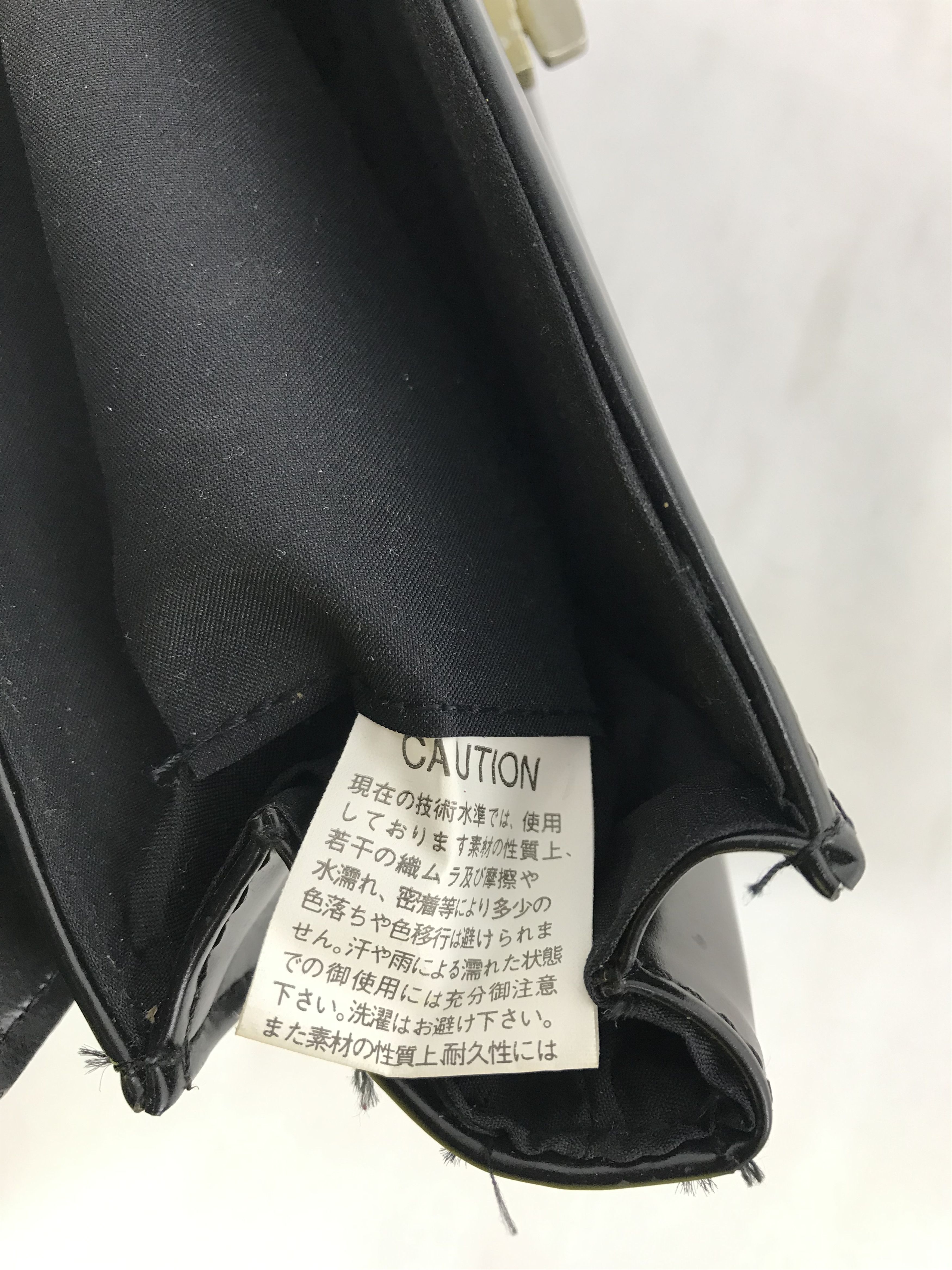 Japanese Brand 90s Japanese Brand Black Crocs Leather Hand Bag Size ONE SIZE - 6 Thumbnail