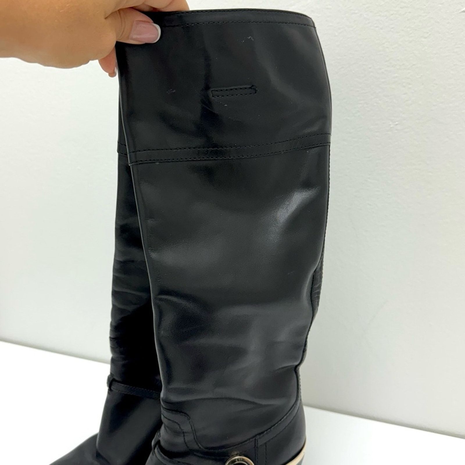 Dior Christian Dior Black Leather Boots, size 37 Size US 7 / IT 37 - 14 Thumbnail
