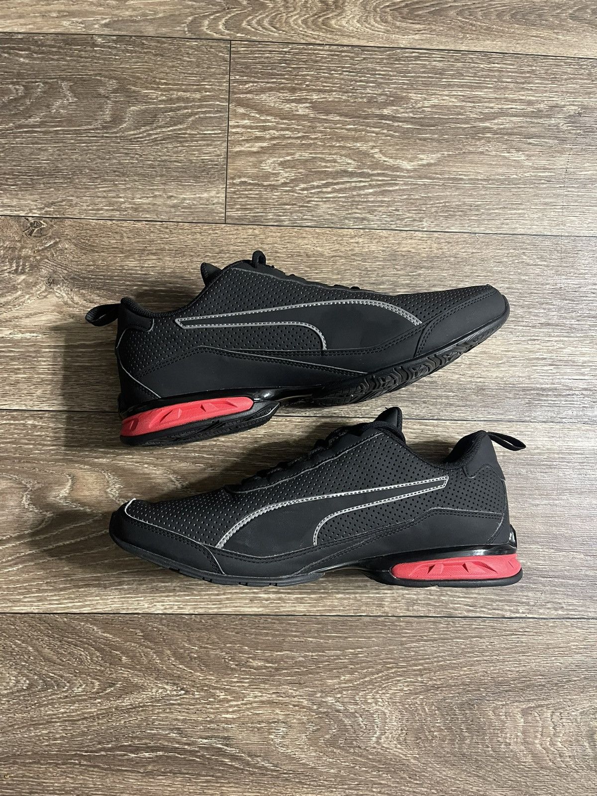 Puma Puma Viz Runner SL ‘Black High Risk Red’ Size US 11 / EU 44 - 2 Thumbnail