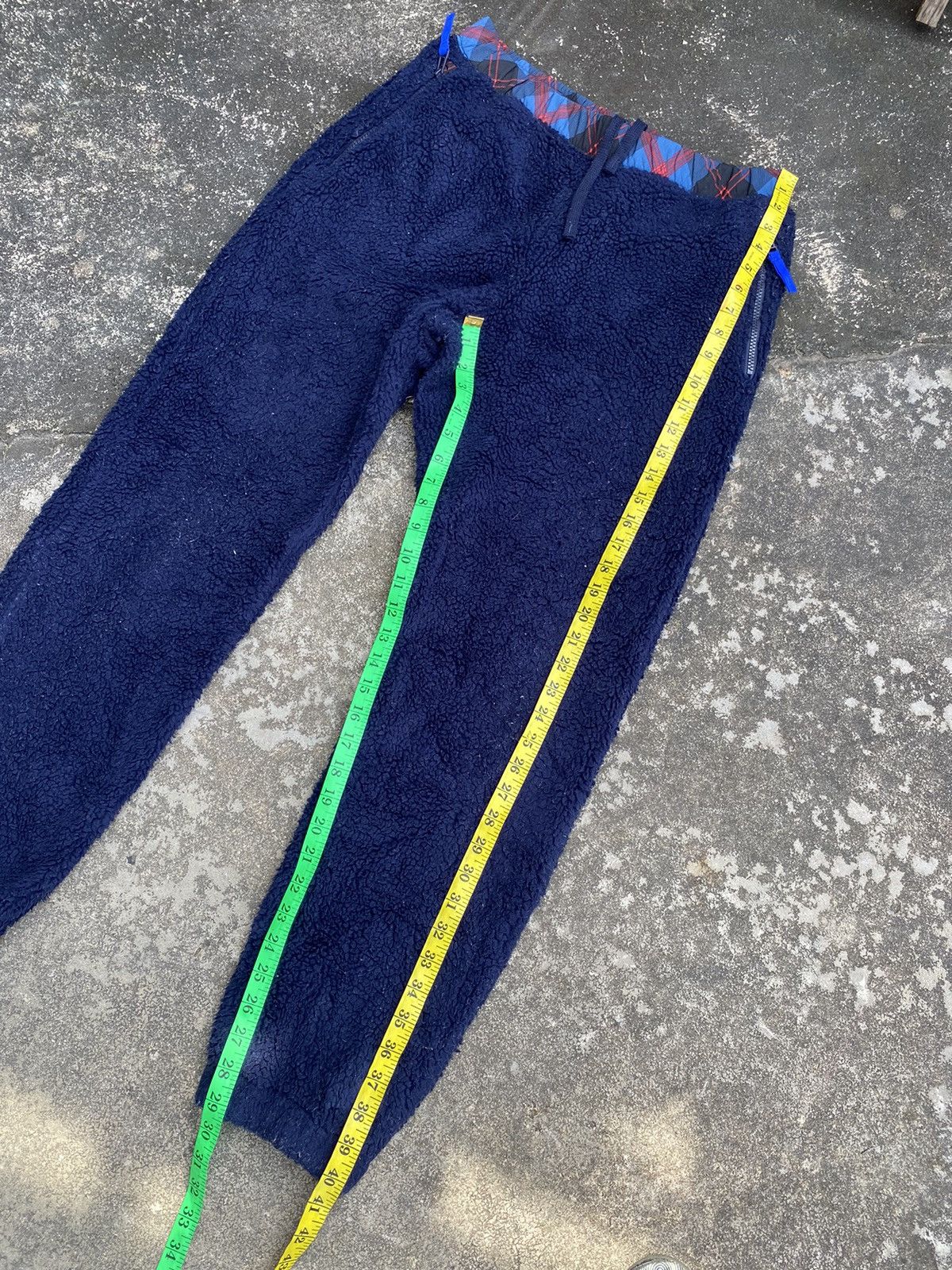 JW Anderson × Uniqlo 🔥 Very Rare 🔥 Uniqlo x J.W Anderson Sherpa Pants Size US 31 - 11 Thumbnail