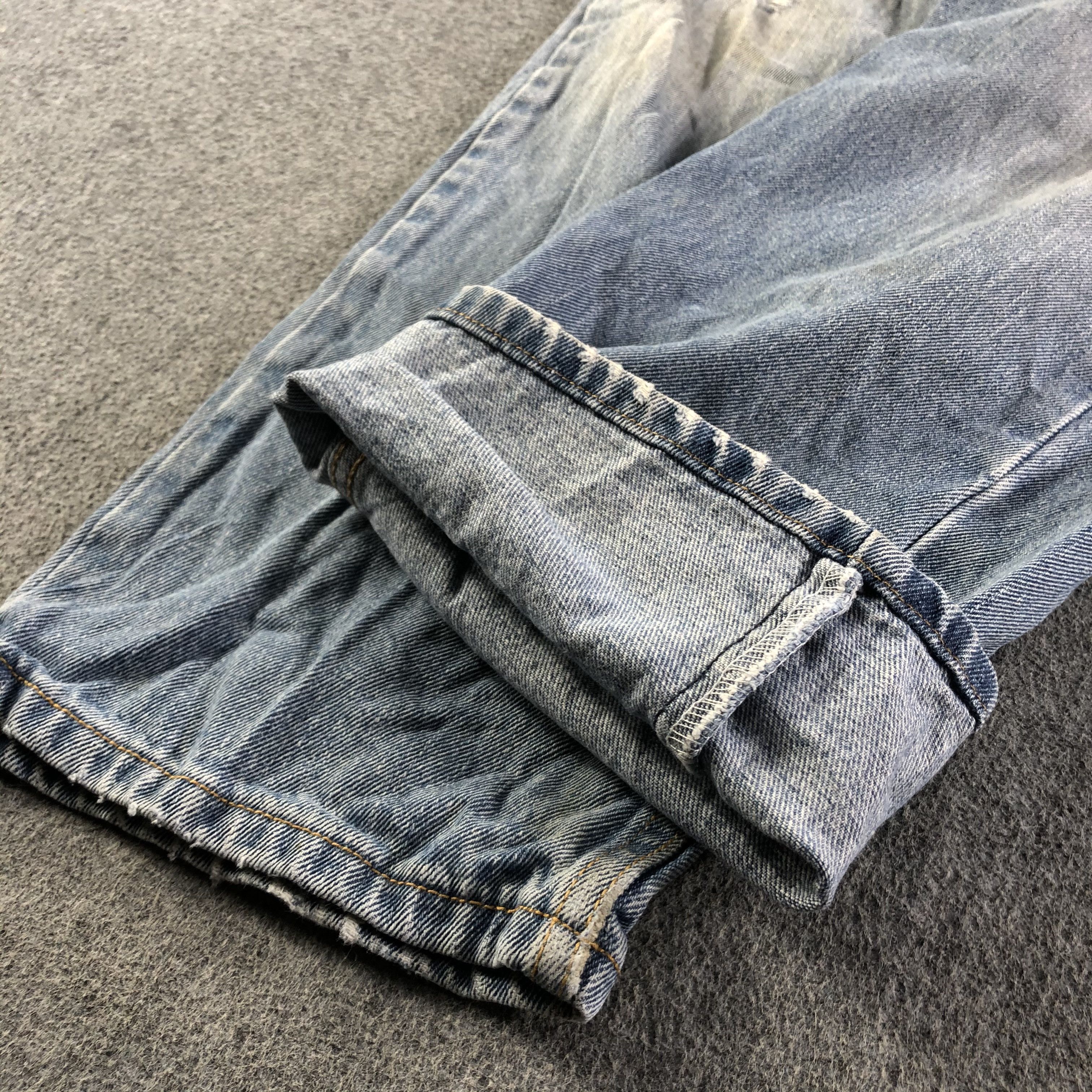 Levi's Vintage Levis 505 Jeans-J3242 Size US 37 - 7 Thumbnail