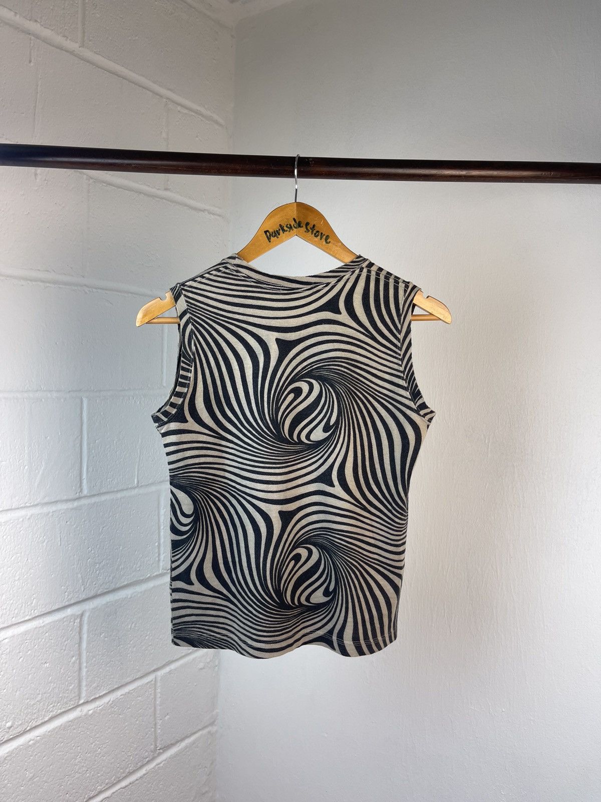 Jun Takahashi × Undercover Undercover Swirl Alloverprint Sleeveless Size US S / EU 44-46 / 1 - 10 Thumbnail