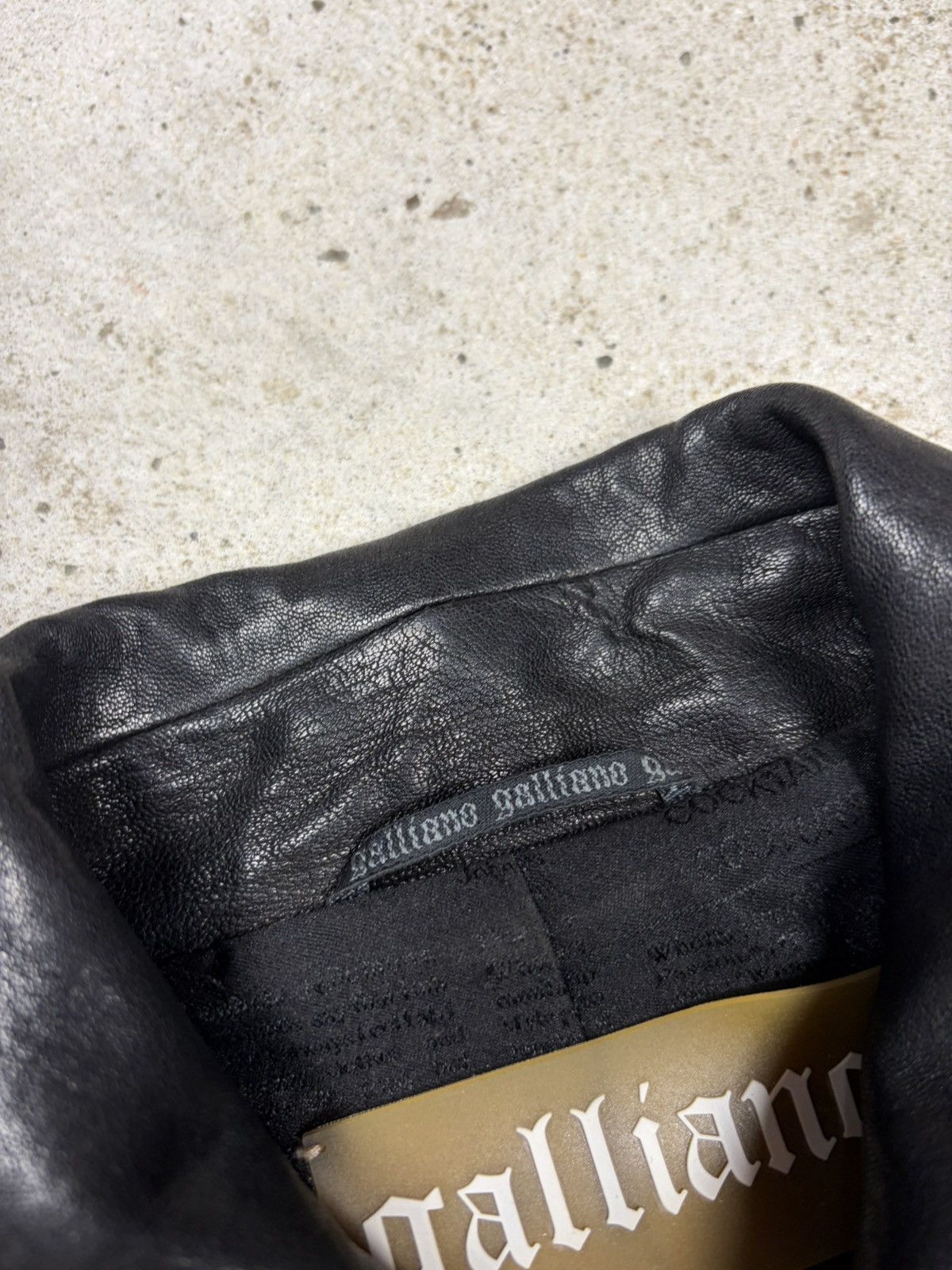 John Galliano John Galliano 2000s Black Embroidery Leather Bomber Jacket Size M / US 6-8 / IT 42-44 - 14 Thumbnail
