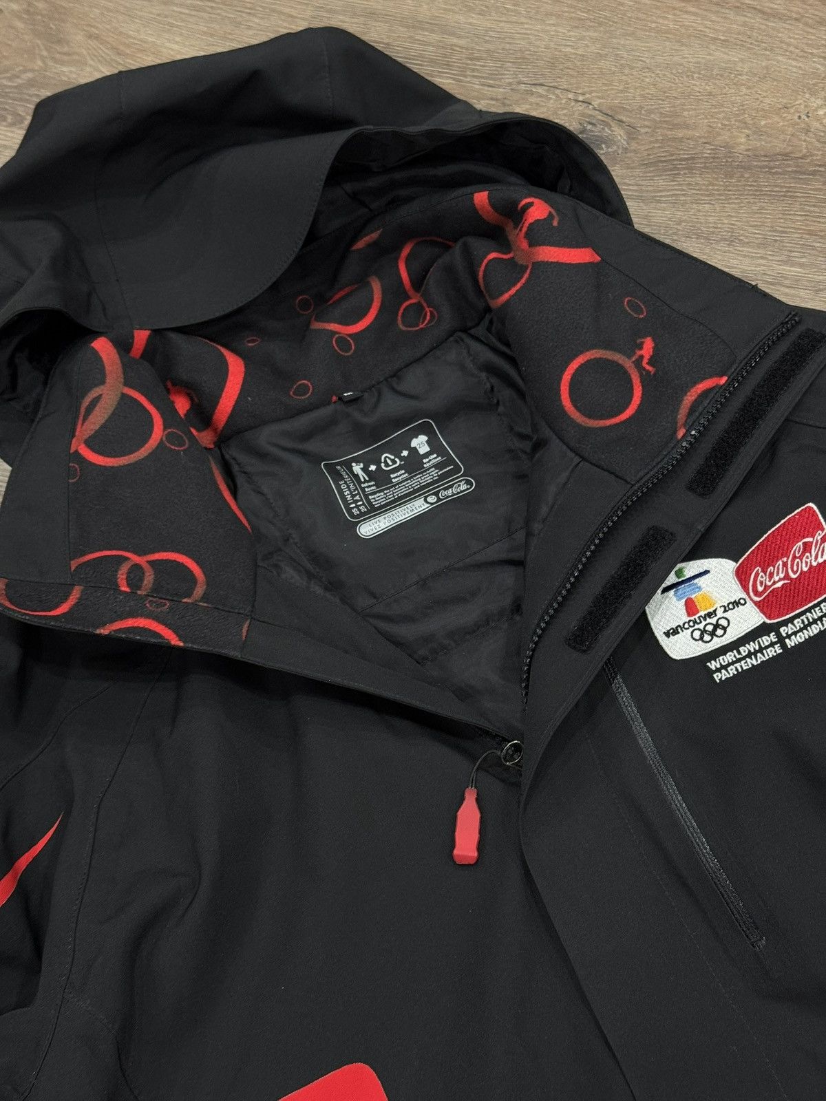 Coca Cola 2010 Winter Olympics Coca-Cola/Spyder Men's Leader Jacket Size US M / EU 48-50 / 2 - 12 Thumbnail