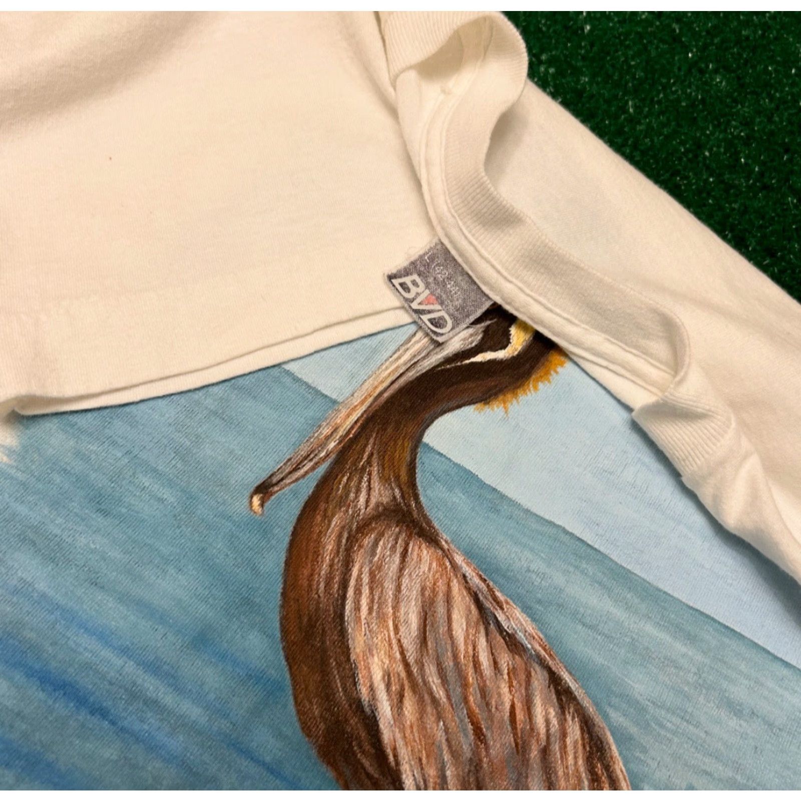 Vintage VINTAGE Pelican Bird Nature Art Tee Shirt VTG 80s 90s USA Size Large Men White T-Shirt Birds Animals Art 1990s Mens Size US L / EU 52-54 / 3 - 2 Thumbnail