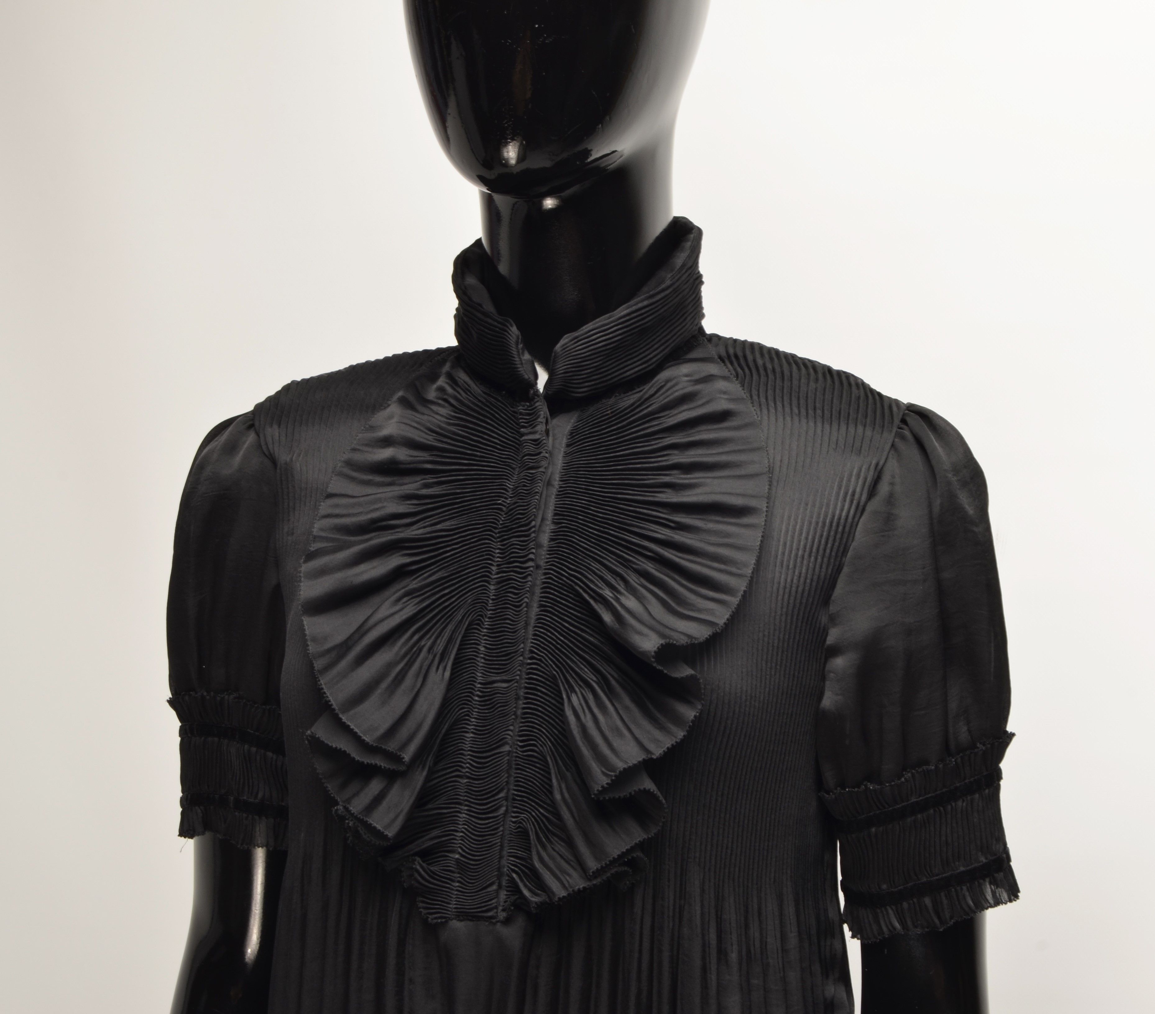 Diane von Furstenberg Diane von Furstenberg Pleated Short Sleeve Blouse Size S / US 4 / IT 40 - 2 Thumbnail