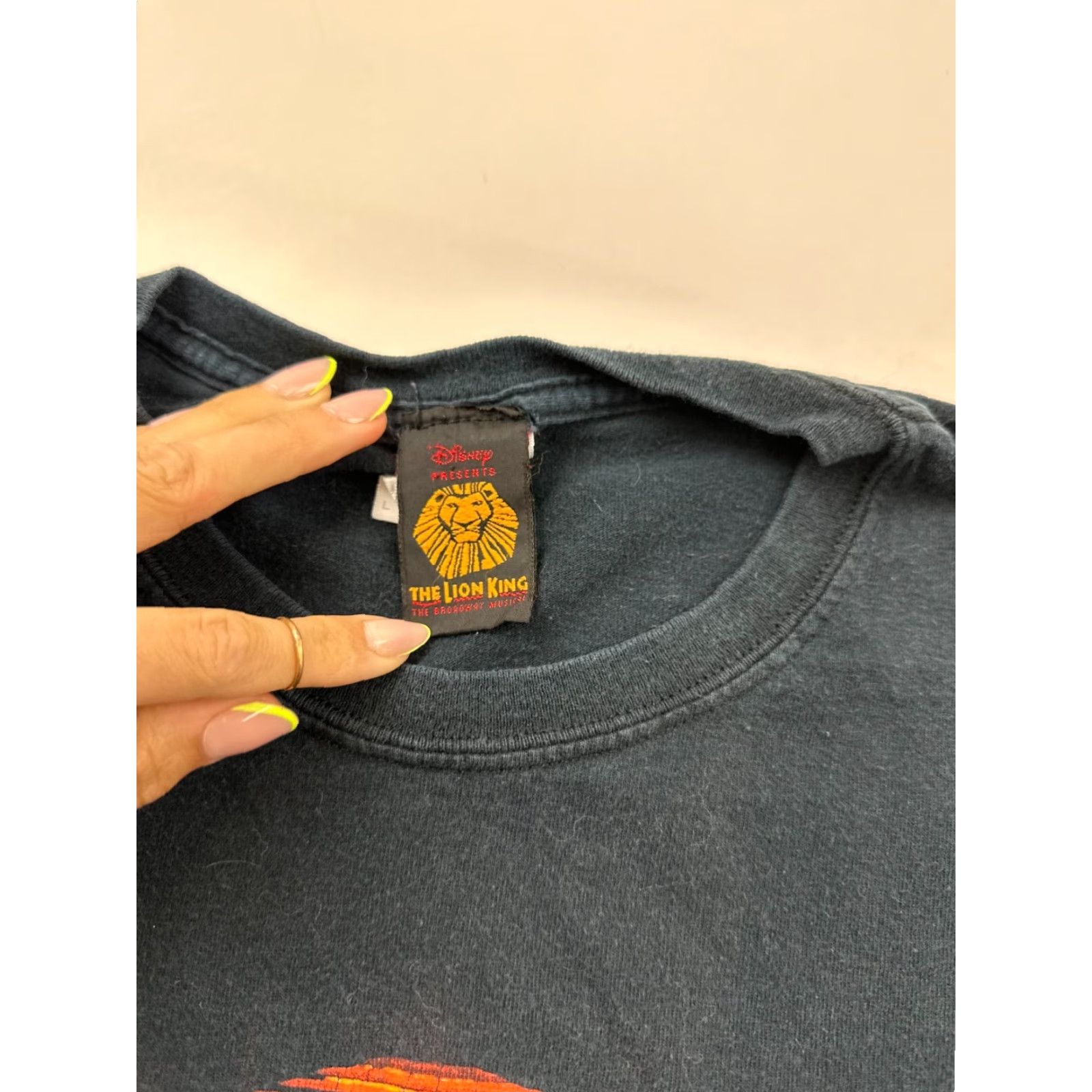 Disney VINTAGE Disney The Lion King Shirt Mens Large Black Crew Neck Short Sleeve Graphic Print 100% Cotton Movie Memorabilia Womens? Wait Size US L / EU 52-54 / 3 - 4 Thumbnail