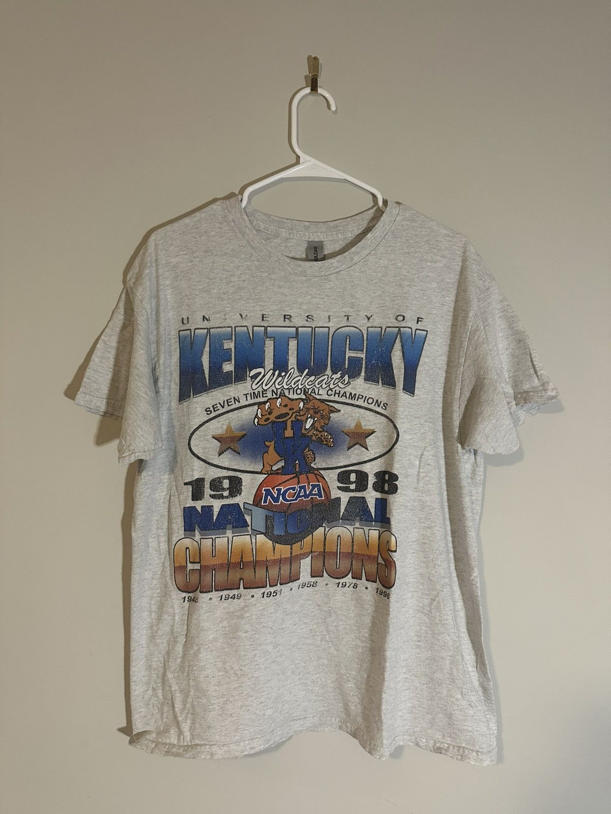 Gildan University of Kentucky Wildcats 1998 National Champions Tee Size US L / EU 52-54 / 3 - 1 Thumbnail