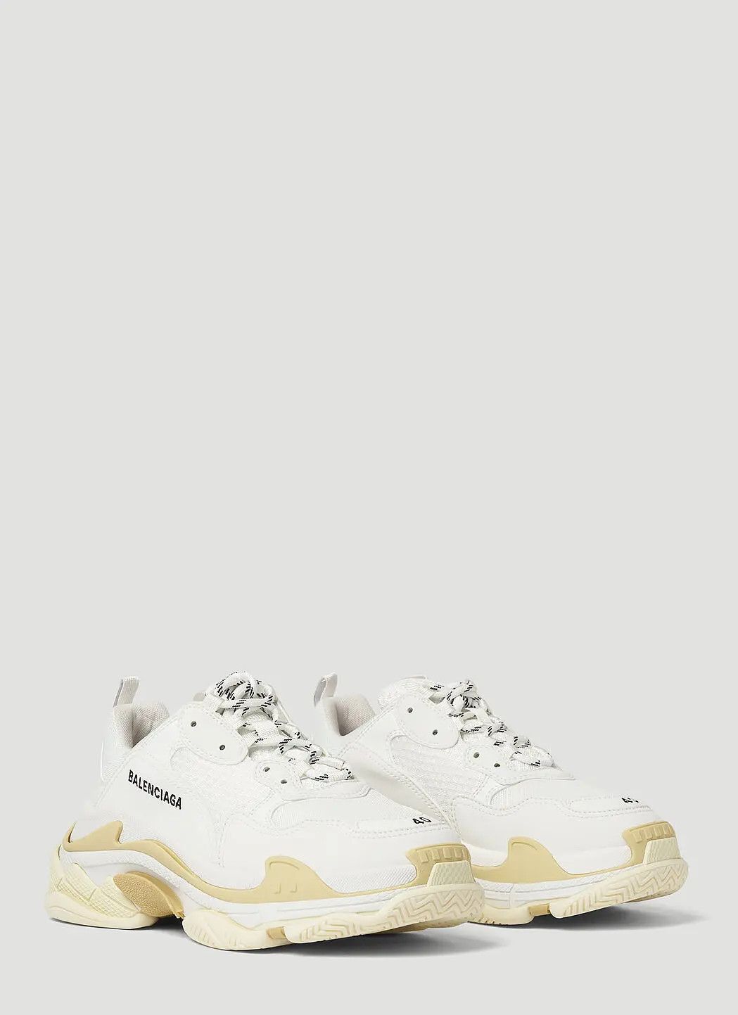 Balenciaga o1srvl11e1224 Triple S Sneakers in White Size US 8 / EU 41 - 2 Thumbnail