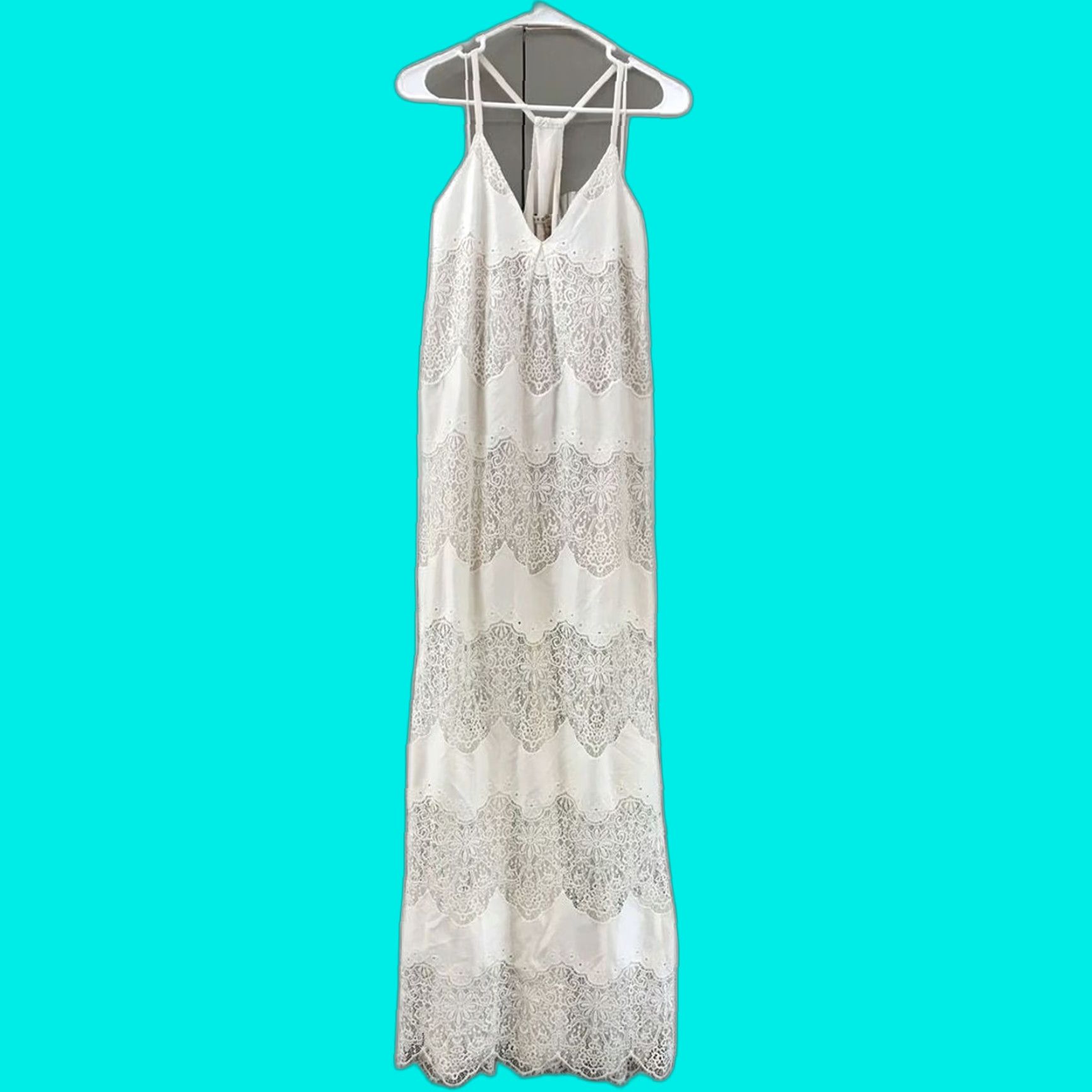 Alice + Olivia Raine White Crochet Lace Maxi Dress M Racerback Straps V Neck Dress