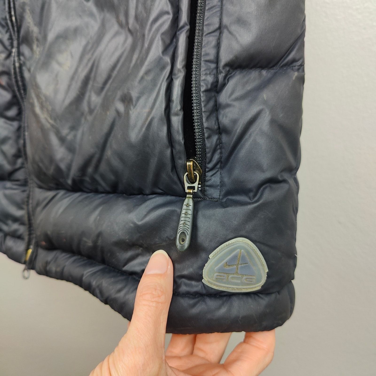 Nike Vintage Y2K Nike ACG Down Puffer Vest Womens Small Blue Size S / US 4 / IT 40 - 2 Thumbnail