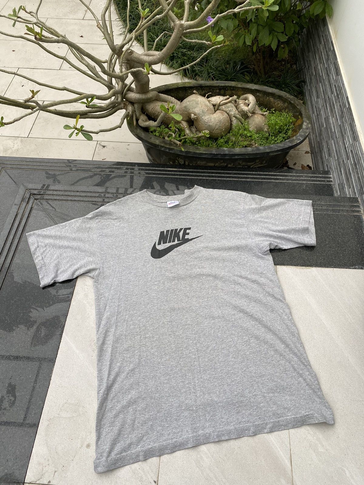 Nike × Vintage 90S NIKE VINTAGE BIG SWOOSH Y2K TSHIRT TEE Size US L / EU 52-54 / 3 - 3 Thumbnail