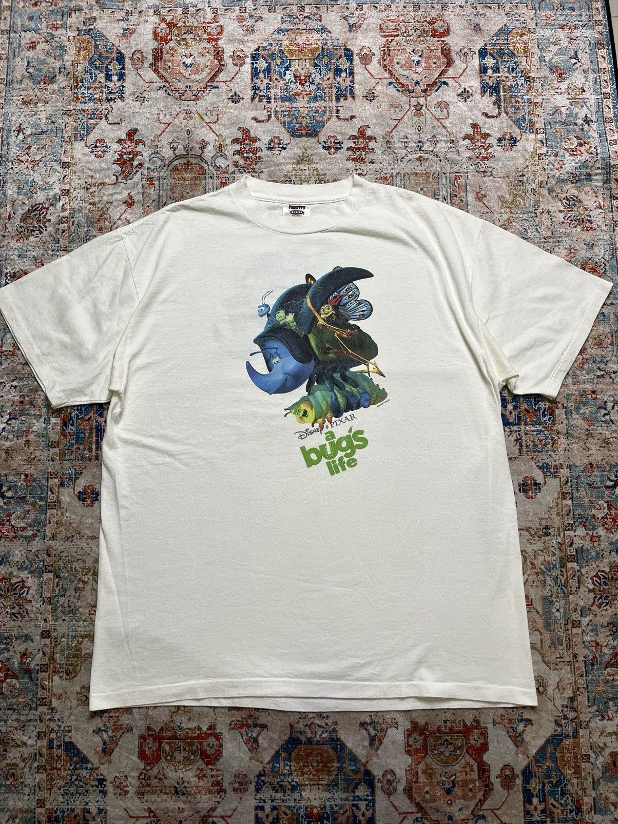 Vintage Disney top A Bugs Life Rare Shirt M Pixar Disney