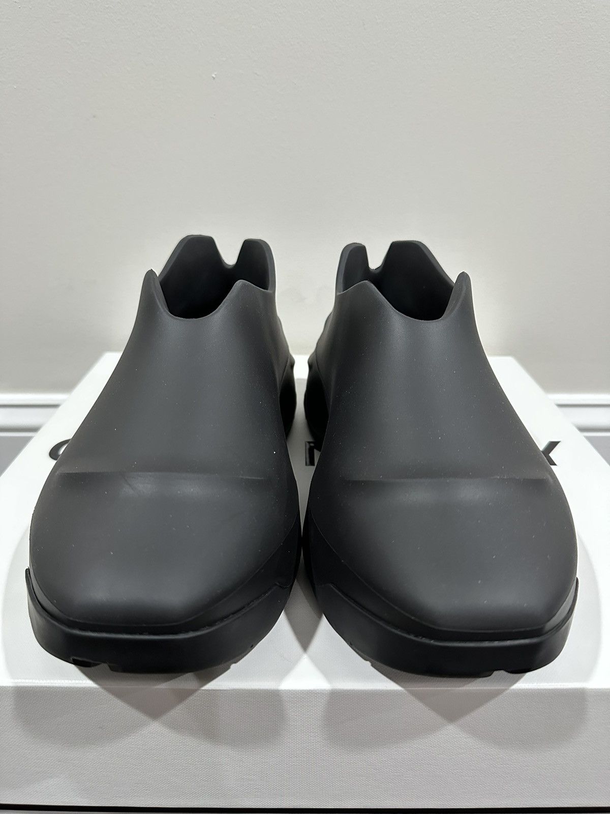 Givenchy Givenchy Monumental Mallow Matte Black OG Low Shoe Size US 9 / EU 42 - 5 Thumbnail