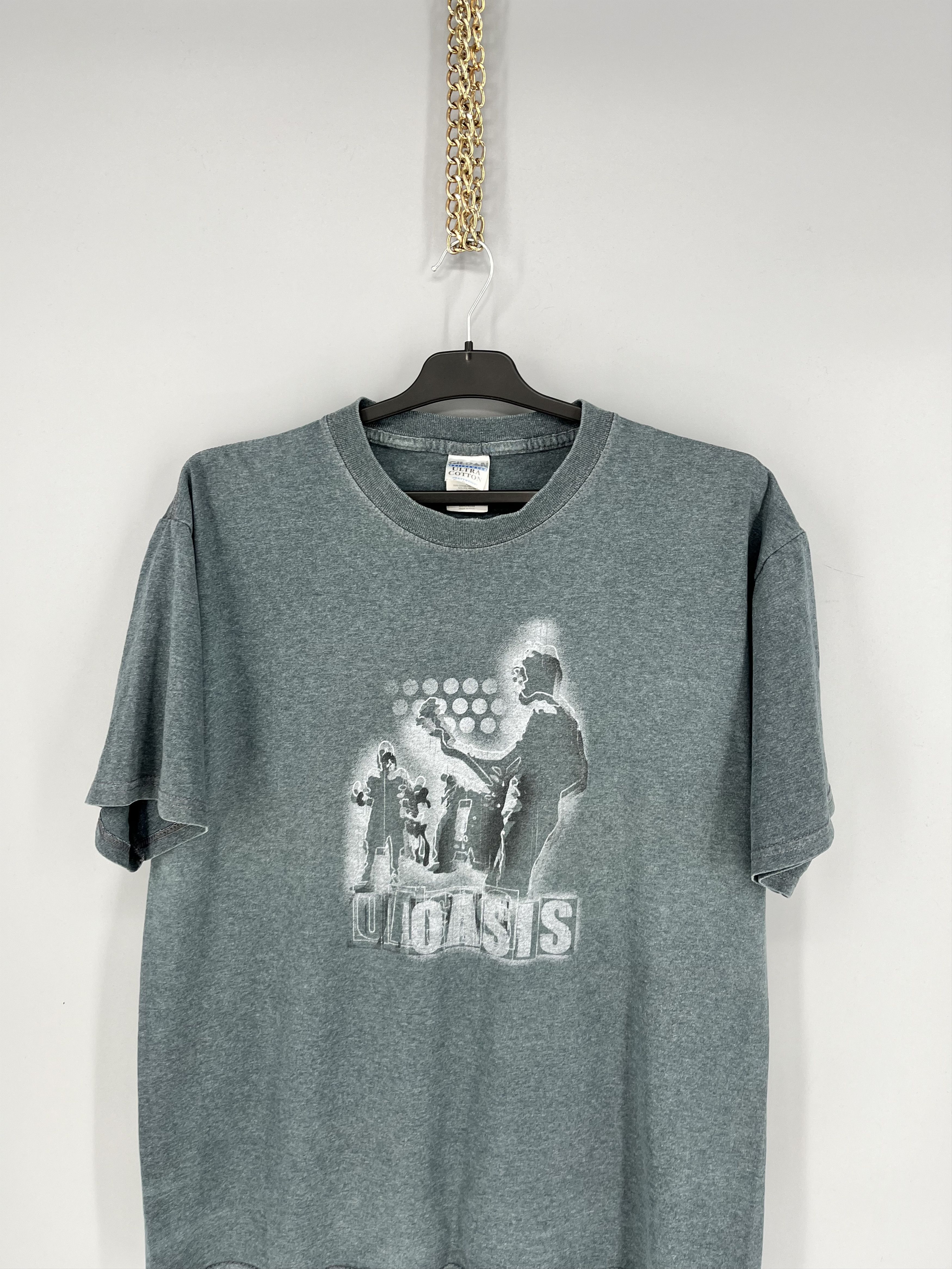 Band Tees Vintage Y2K Oasis Rock Band Tee Tshirt Rock T Shirt BIG LOGO Size US L / EU 52-54 / 3 - 6 Thumbnail