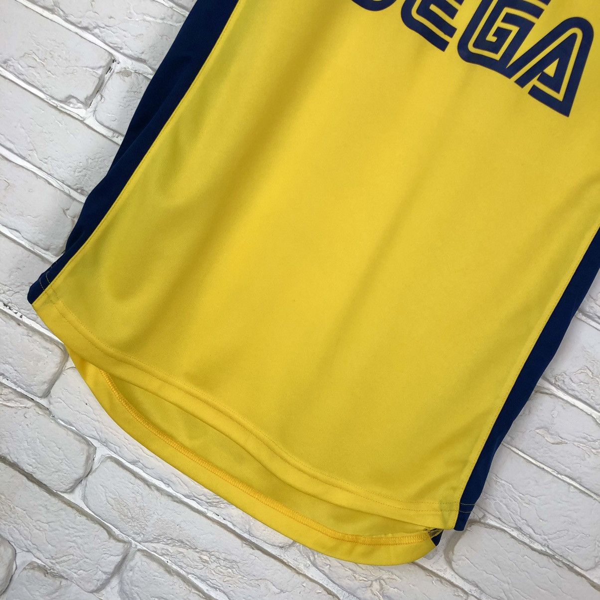 Nike Retro copy Arsenal 1999 2001 away soccer jersey Size US M / EU 48-50 / 2 - 3 Thumbnail