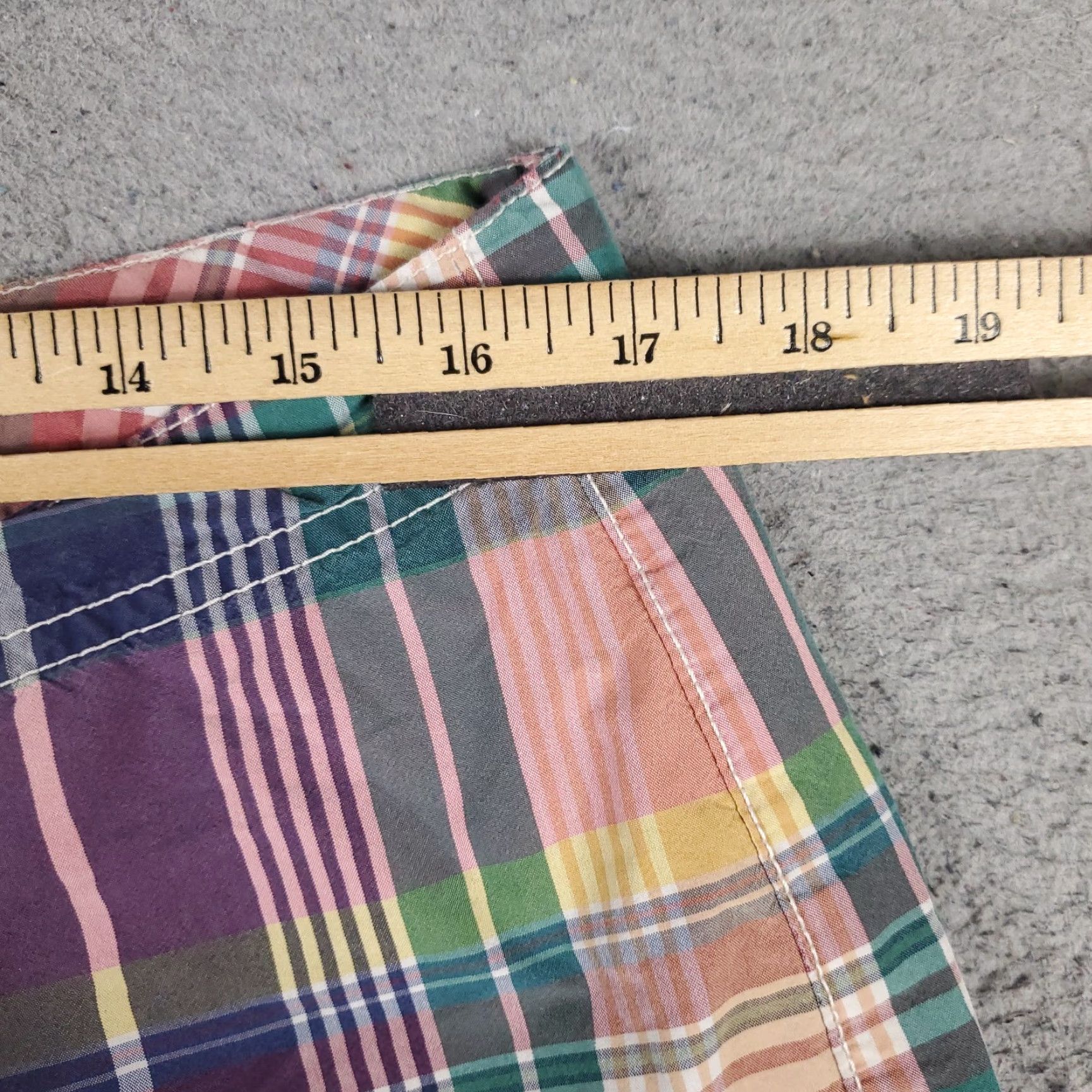 Polo Ralph Lauren VINTAGE Polo Ralph Lauren Shorts Mens 32 Pink Plaid Bottom Trunks Beach Aloha American Classic Hawaiian 90s Mens Size US 32 / EU 48 - 4 Thumbnail