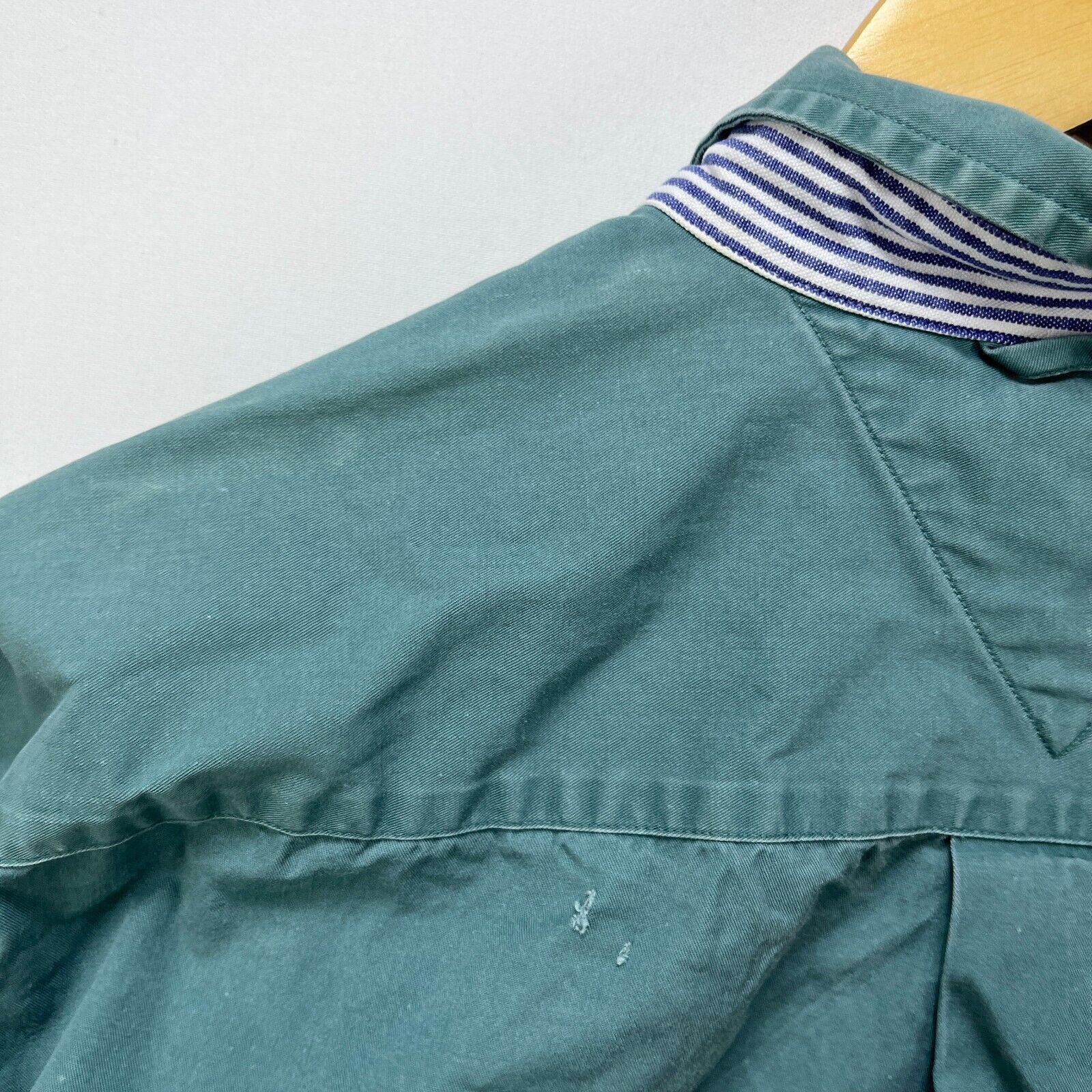 Tommy Hilfiger × Vintage Vintage 90s Tommy Hilfiger Crest Button-Up Shirt Medium Size US M / EU 48-50 / 2 - 11 Thumbnail