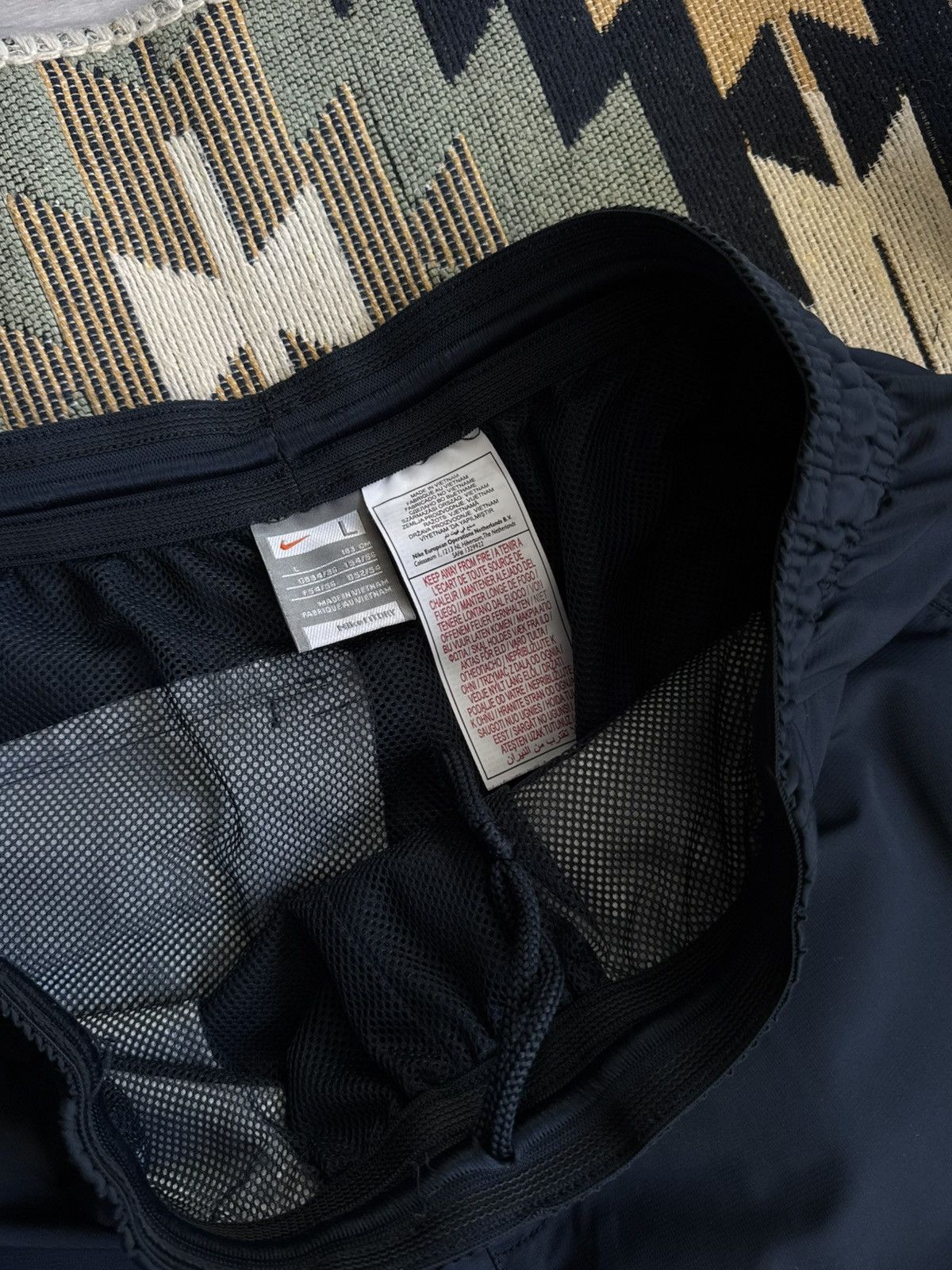Nike Vintage Nike Nylon Y2K Pants Size US 34 / EU 50 - 11 Thumbnail