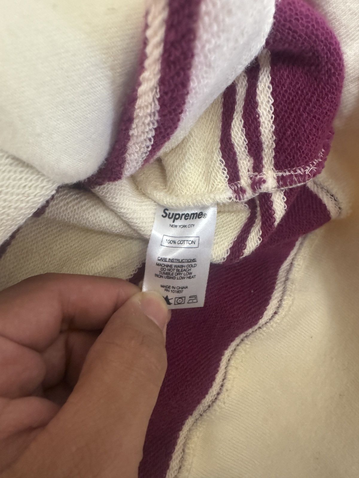 Supreme Supreme F/W16 Striped Hooded Crewneck Classic Logo Size US M / EU 48-50 / 2 - 7 Thumbnail