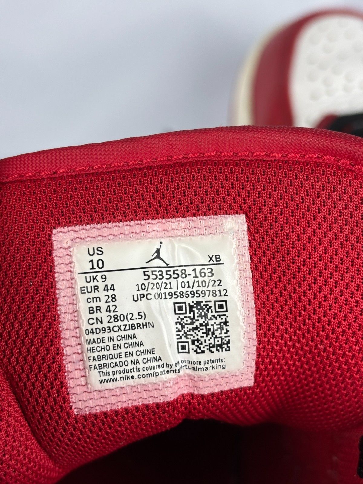 Jordan Brand Nike Air Jordan 1 Low Bulls Reverse Sneakers US 10 EU 44 Size US 10 / EU 43 - 13 Thumbnail