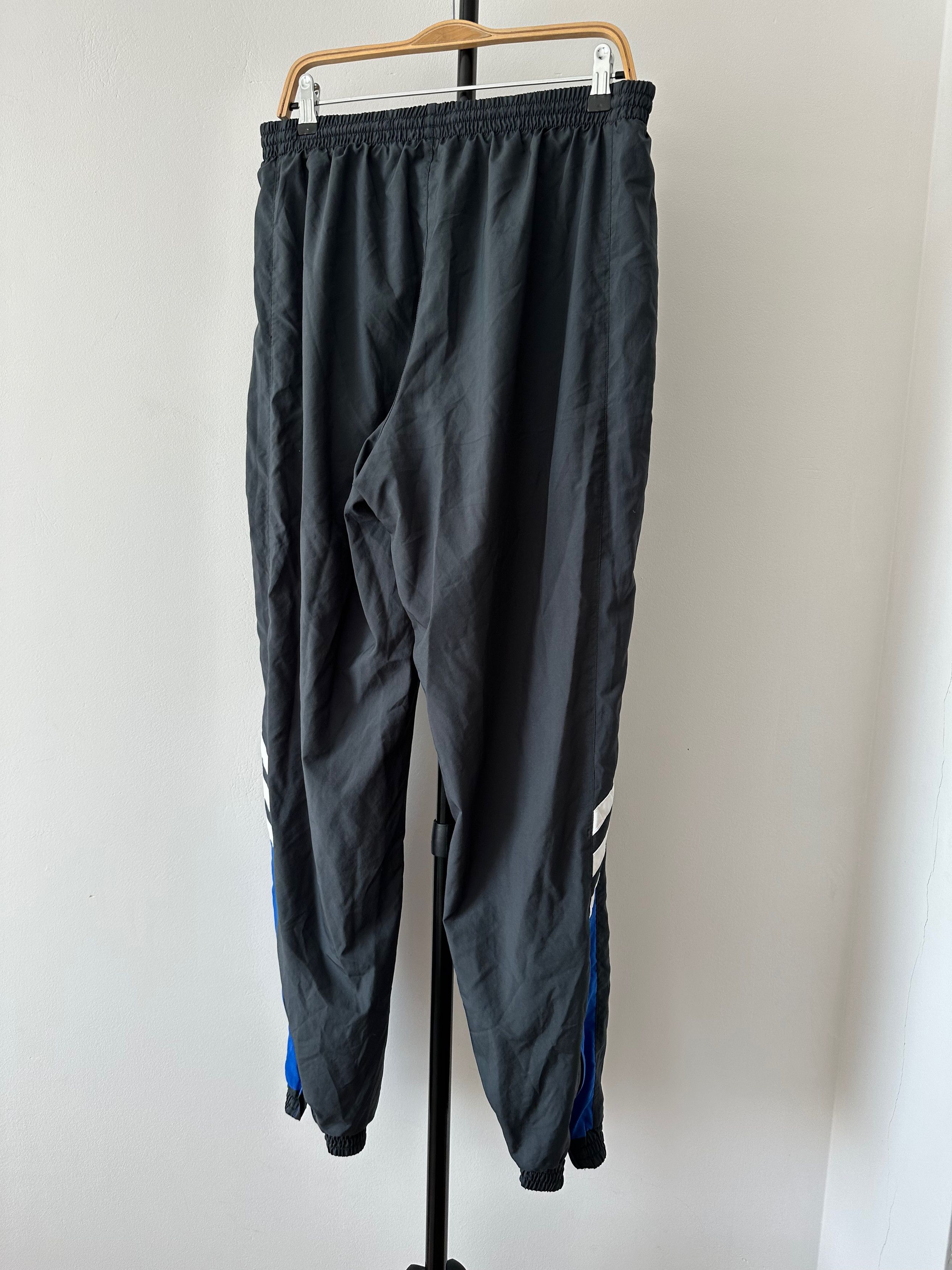 Adidas 00's Adidas Vintage polyester track pants joggers Size US 34 / EU 50 - 9 Thumbnail