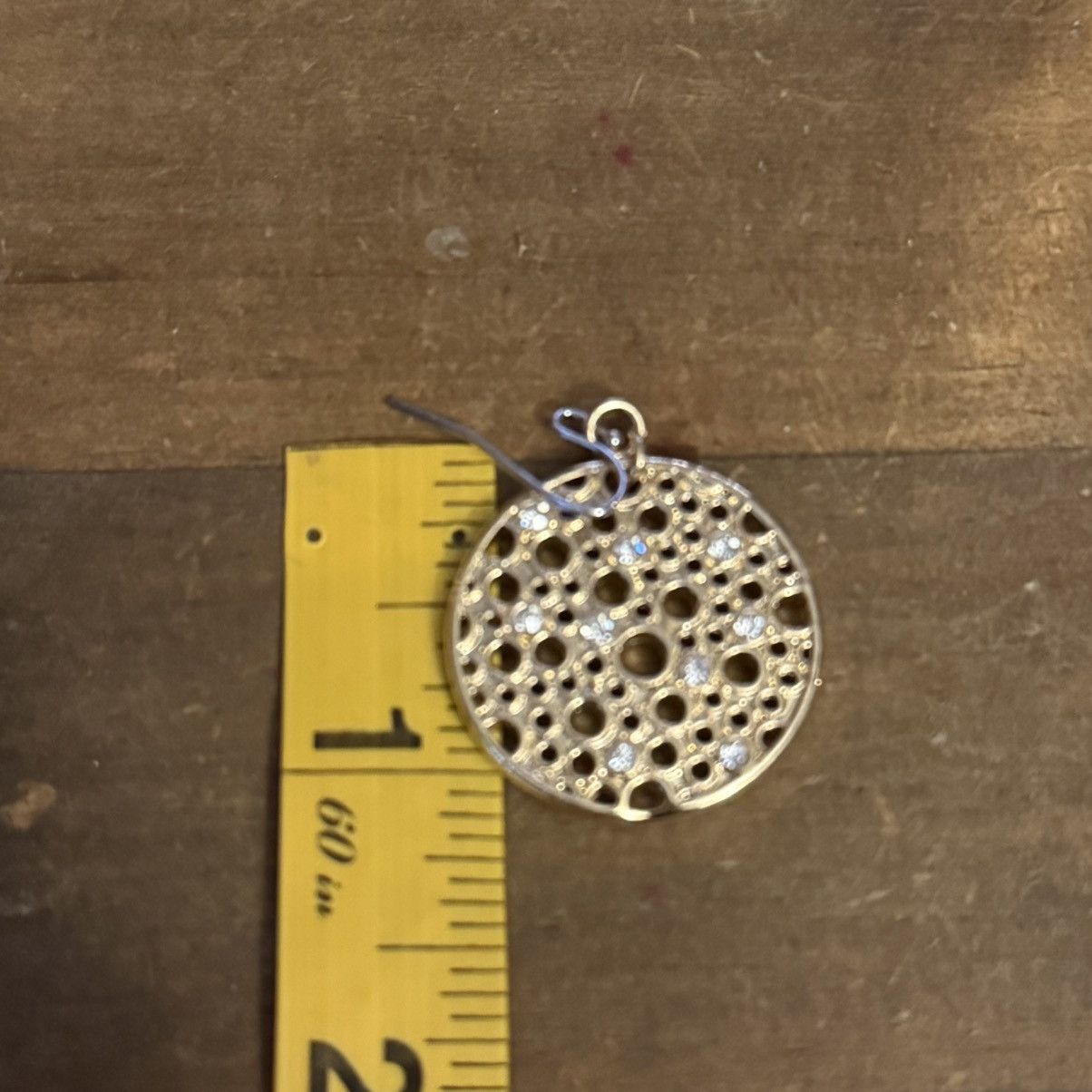 Other Gold tone round filigree rhinestone detail dangle earrings Size ONE SIZE - 3 Thumbnail