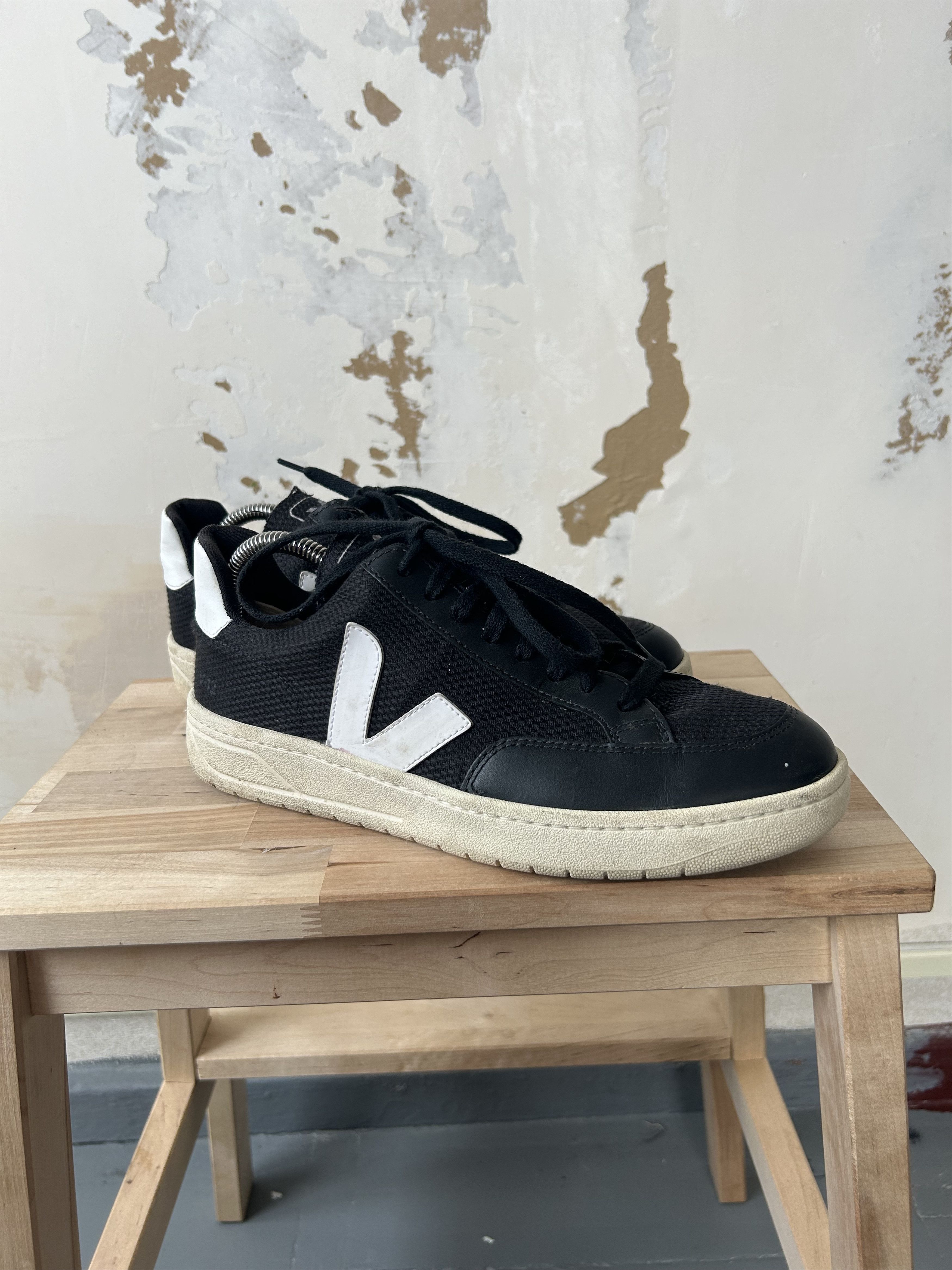 Veja VEJA Leather Sneakers US 8 Size US 8 / EU 41 - 3 Thumbnail