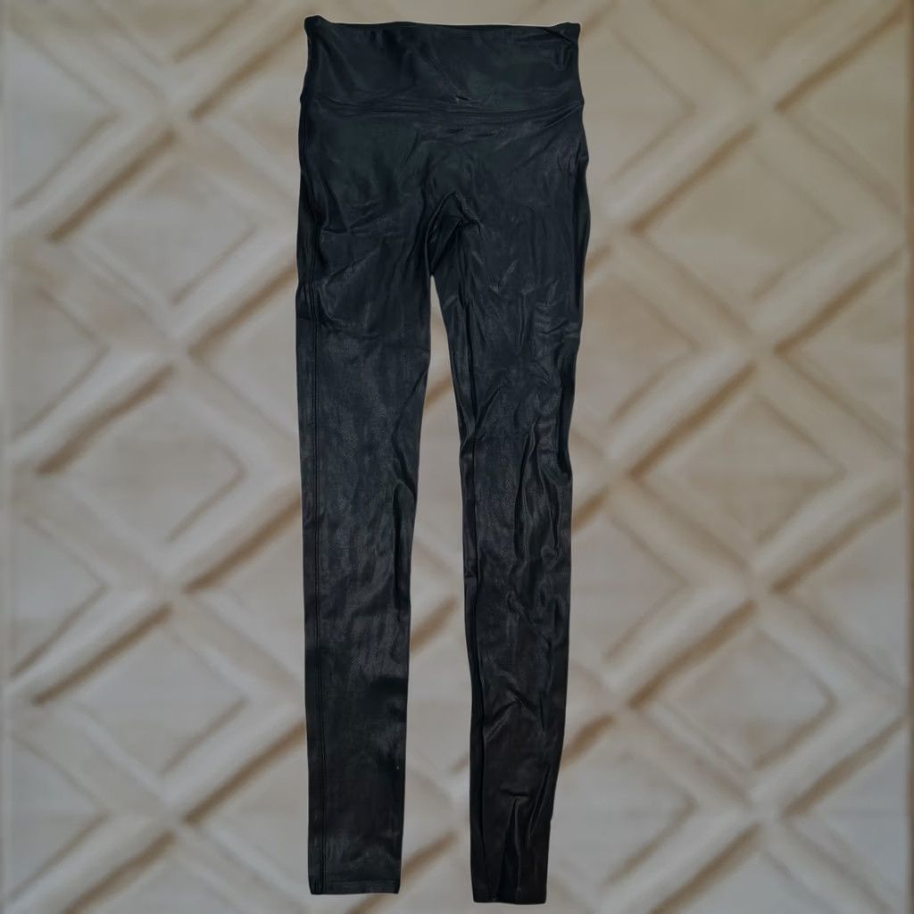 Spanx Spanx Leggings Womens Small Black Tummy Control Faux Leather Shine Size 28" / US 6 / IT 42 - 1 Thumbnail