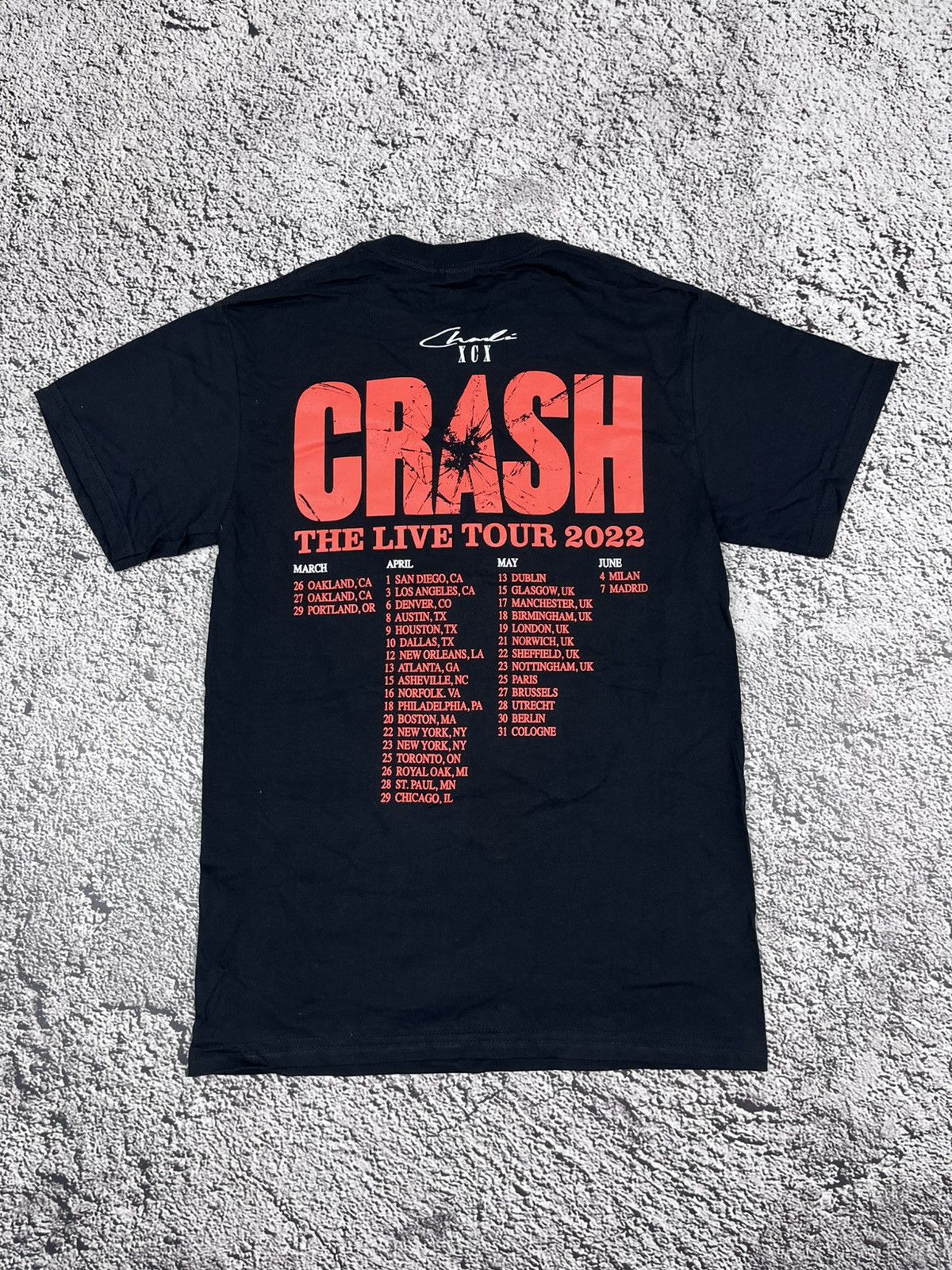 Band Tees Charli XCX Crash The Live Tour 2022 Tee USA Rare Size US S / EU 44-46 / 1 - 2 Thumbnail